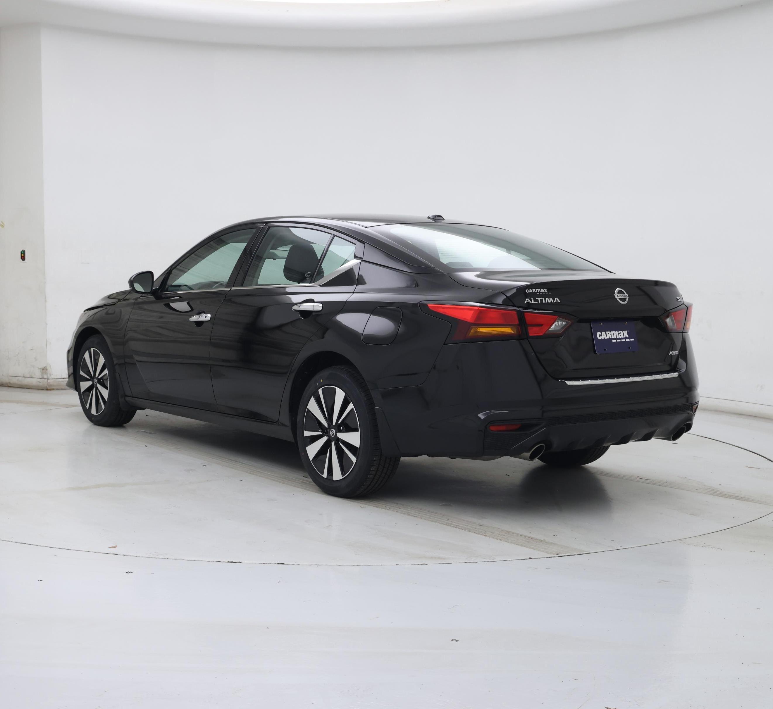 Thumbnail: 2022 Nissan Altima - 2