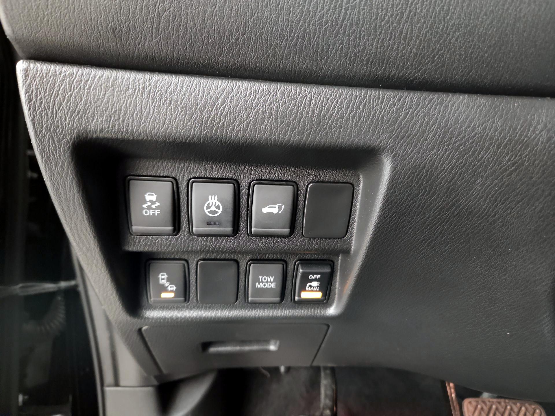 Thumbnail: 2018 Nissan Pathfinder - 13