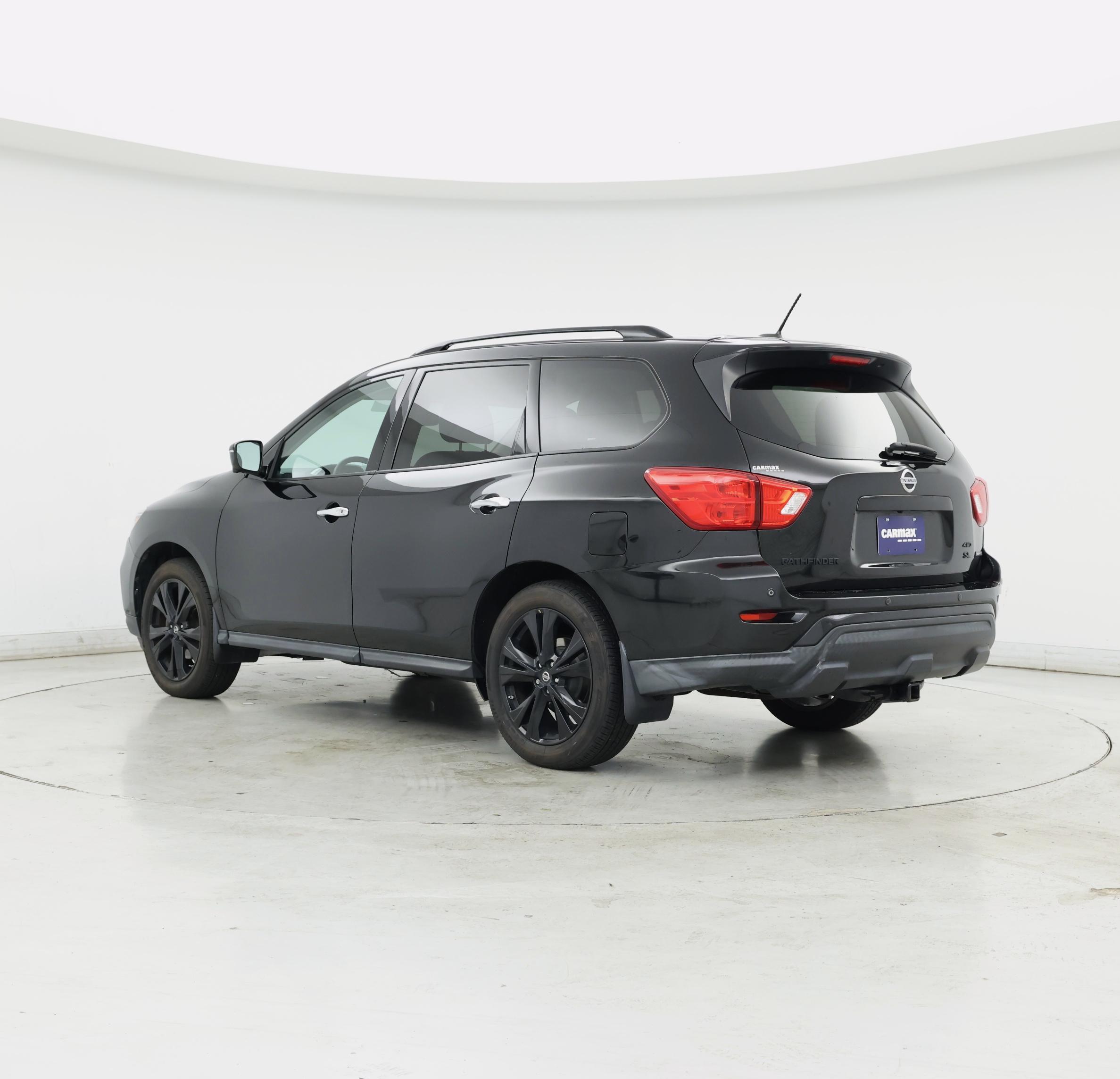 Thumbnail: 2018 Nissan Pathfinder - 2