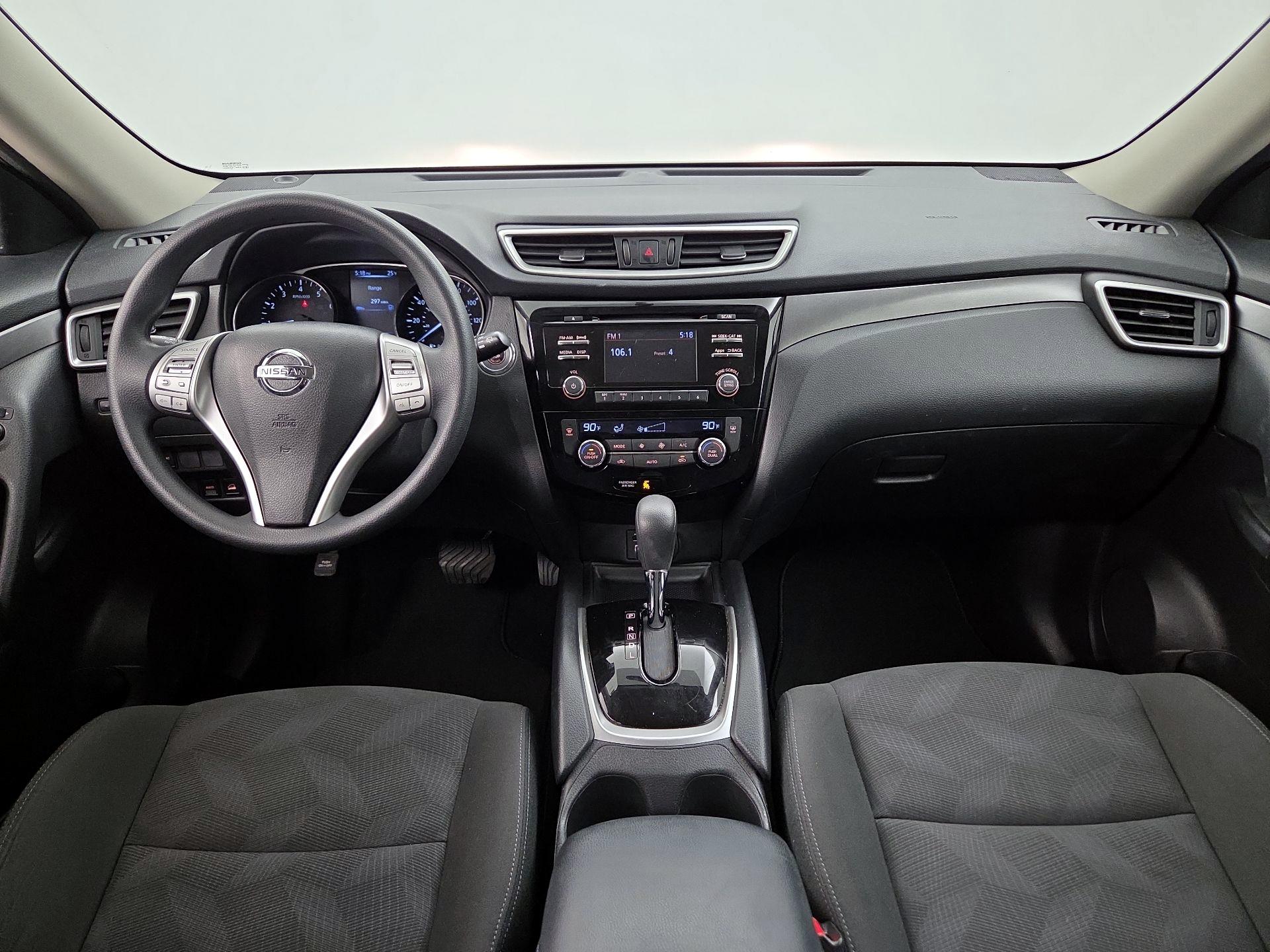 Thumbnail: 2016 Nissan Rogue - 9