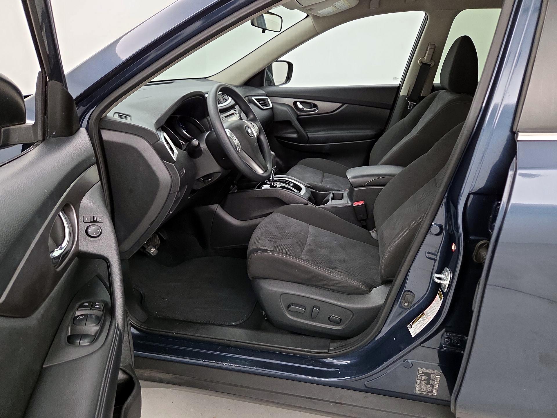 Thumbnail: 2016 Nissan Rogue - 11