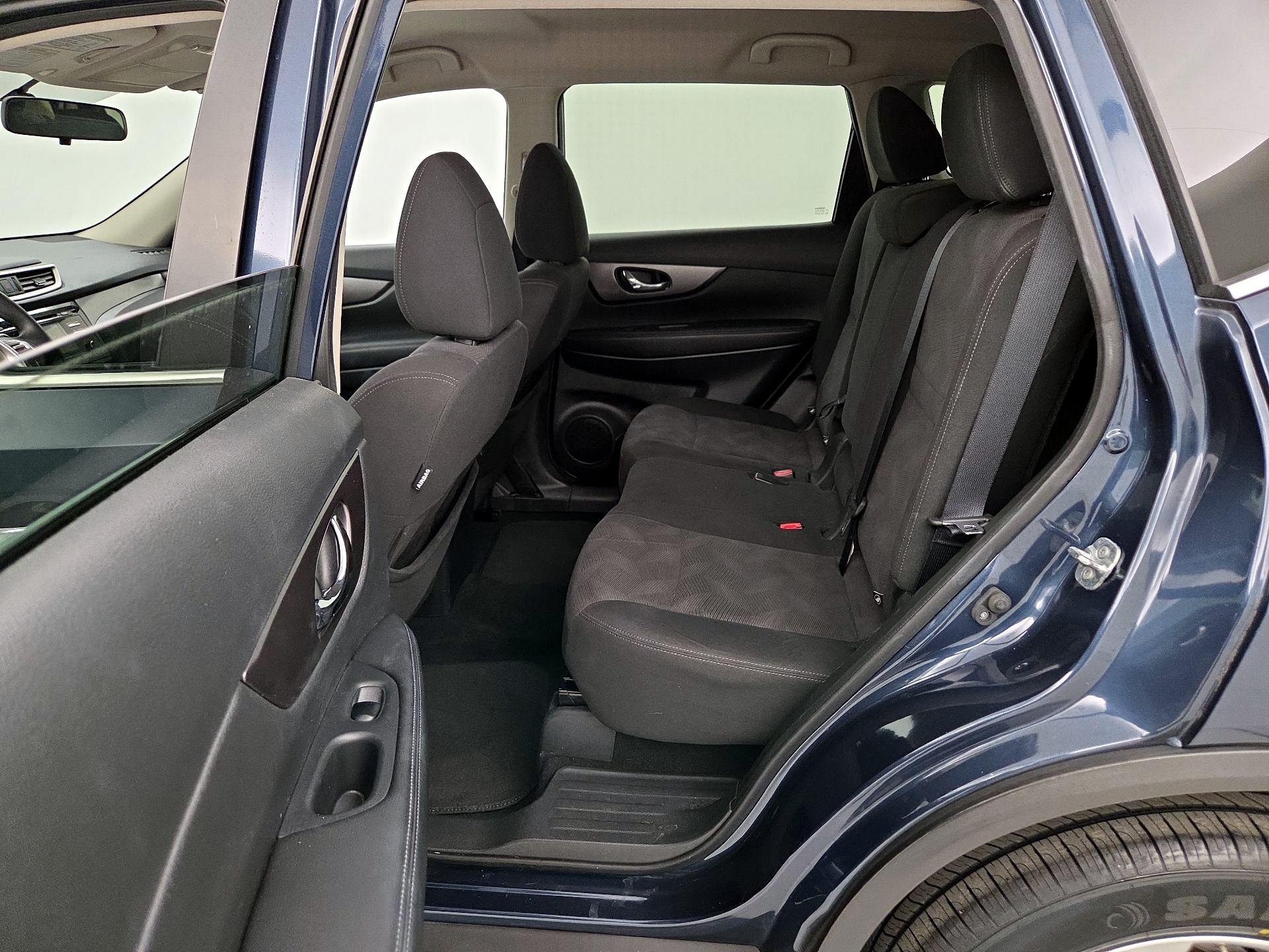 Thumbnail: 2016 Nissan Rogue - 19