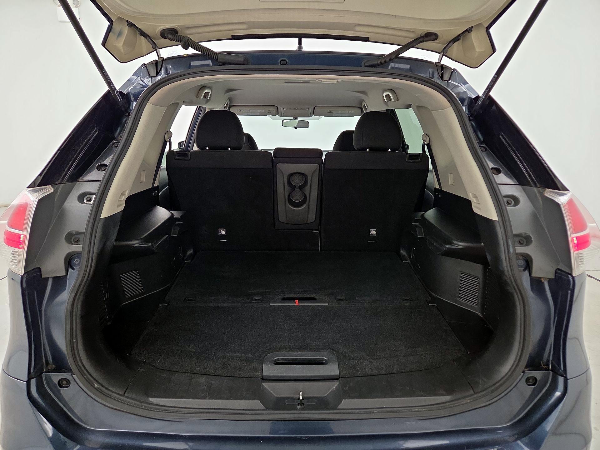 Thumbnail: 2016 Nissan Rogue - 20