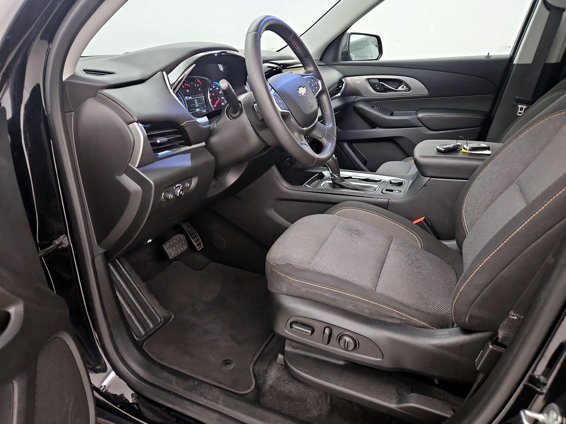 Thumbnail: 2018 Chevrolet Traverse - 11