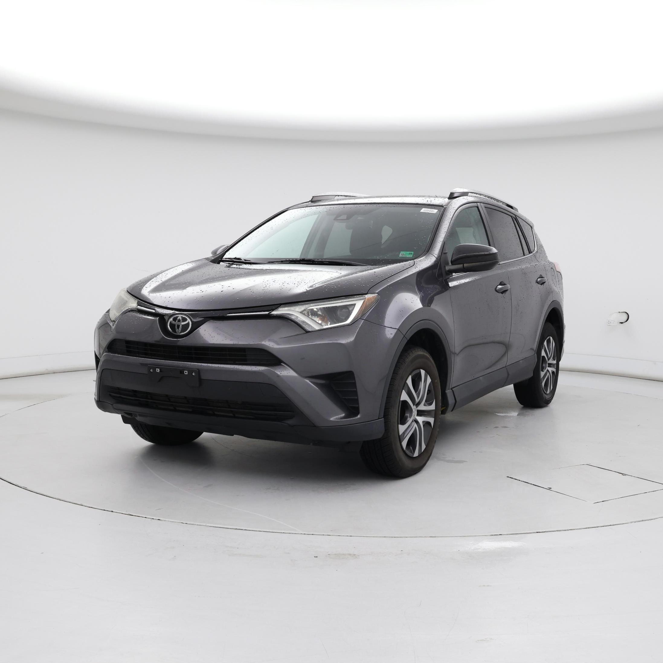 Thumbnail: 2017 Toyota RAV4 - 4