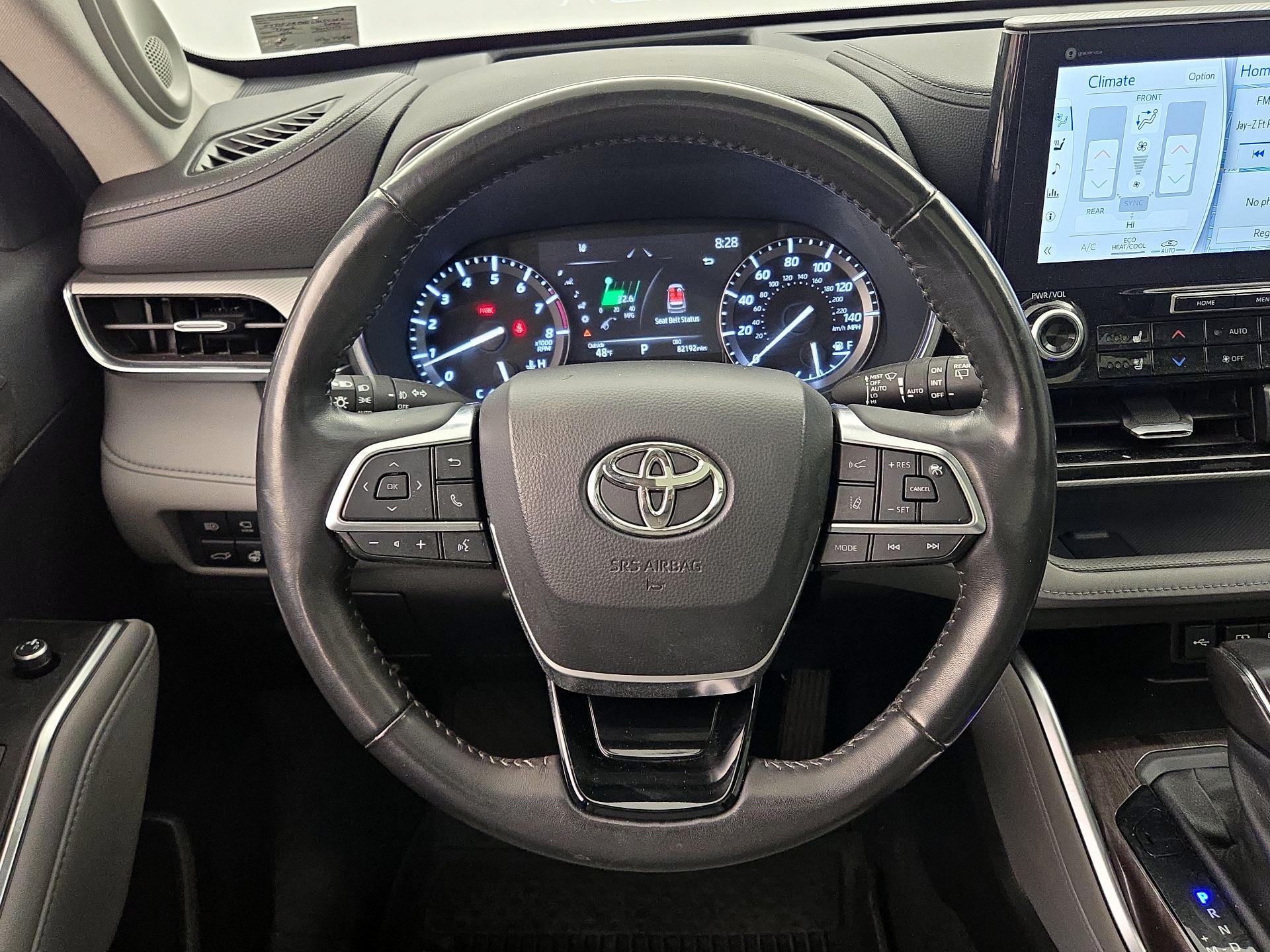 Thumbnail: 2020 Toyota Highlander - 10