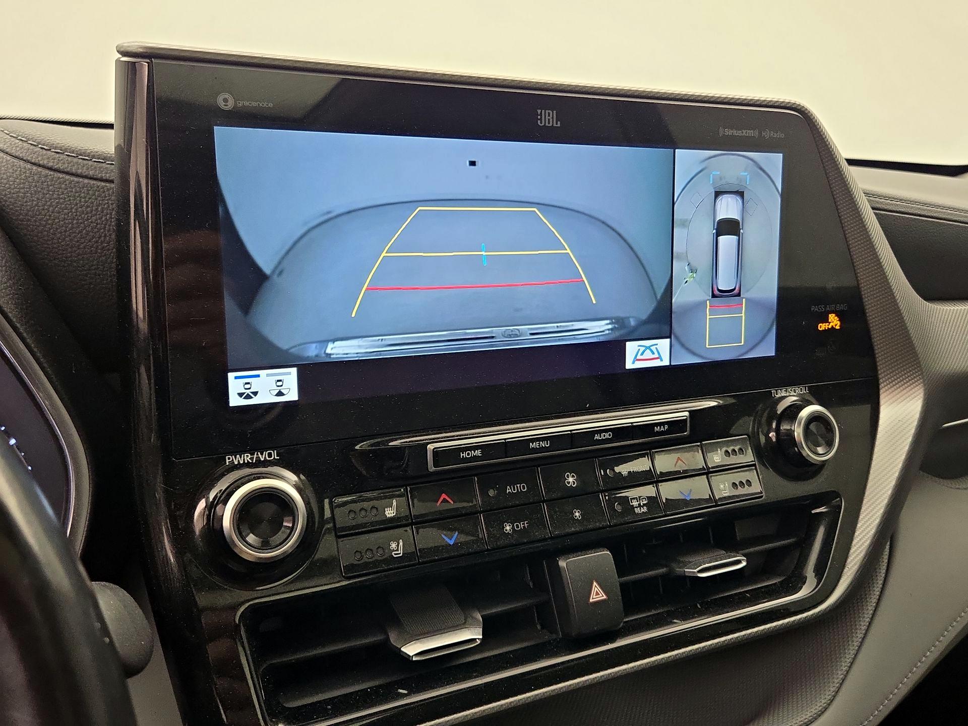 Thumbnail: 2020 Toyota Highlander - 15