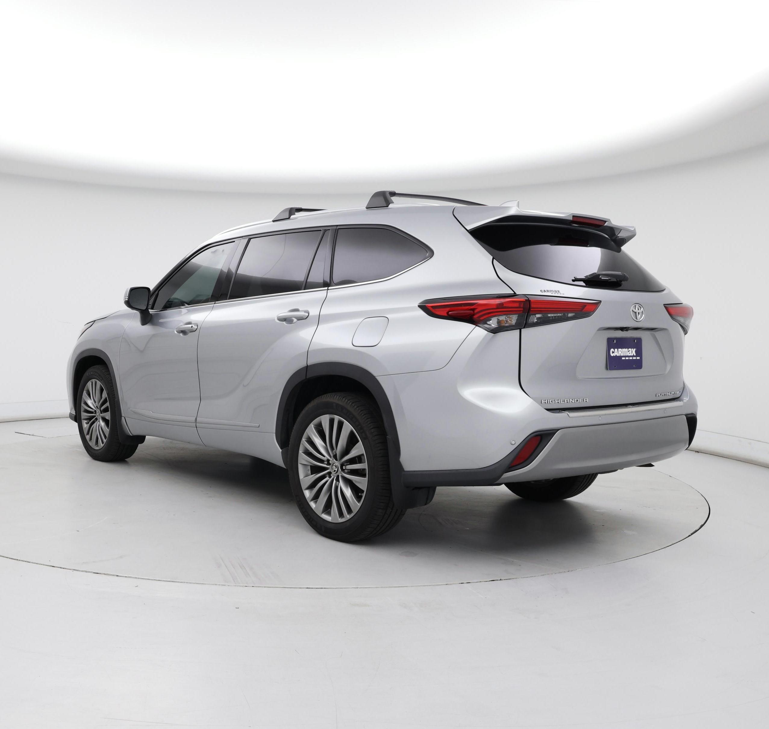 Thumbnail: 2020 Toyota Highlander - 2
