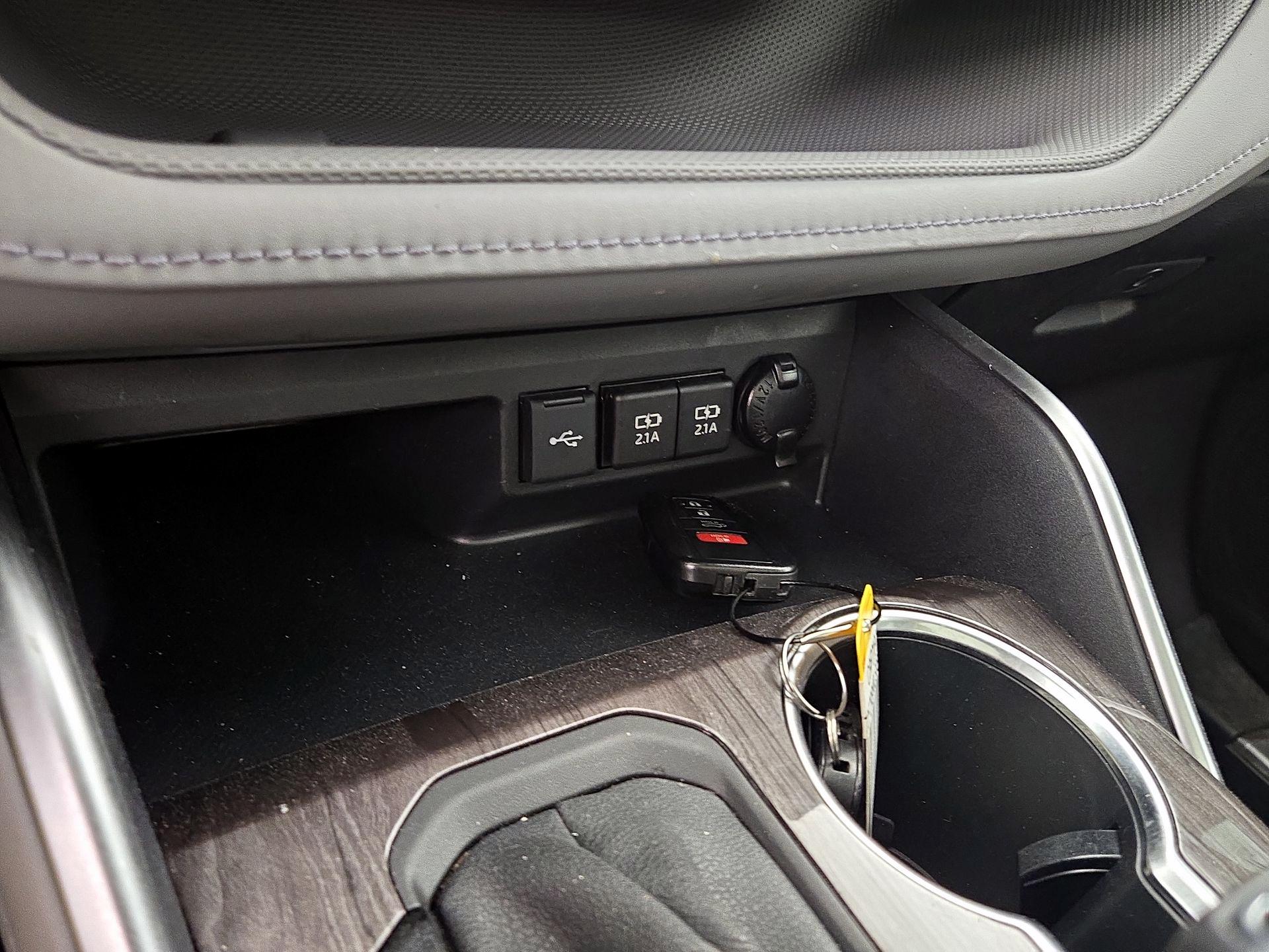 Thumbnail: 2020 Toyota Highlander - 19