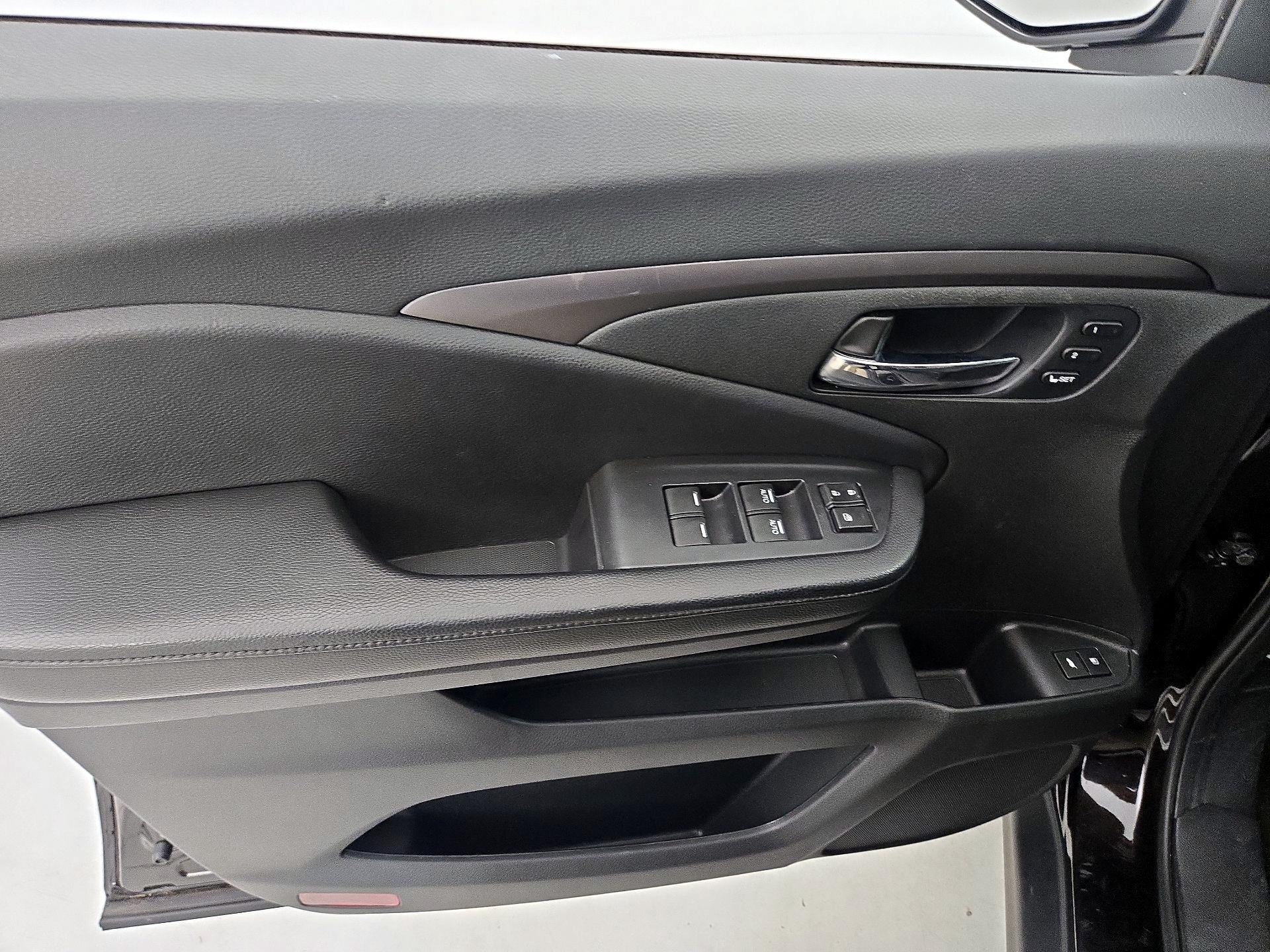 Thumbnail: 2020 Honda Passport - 12