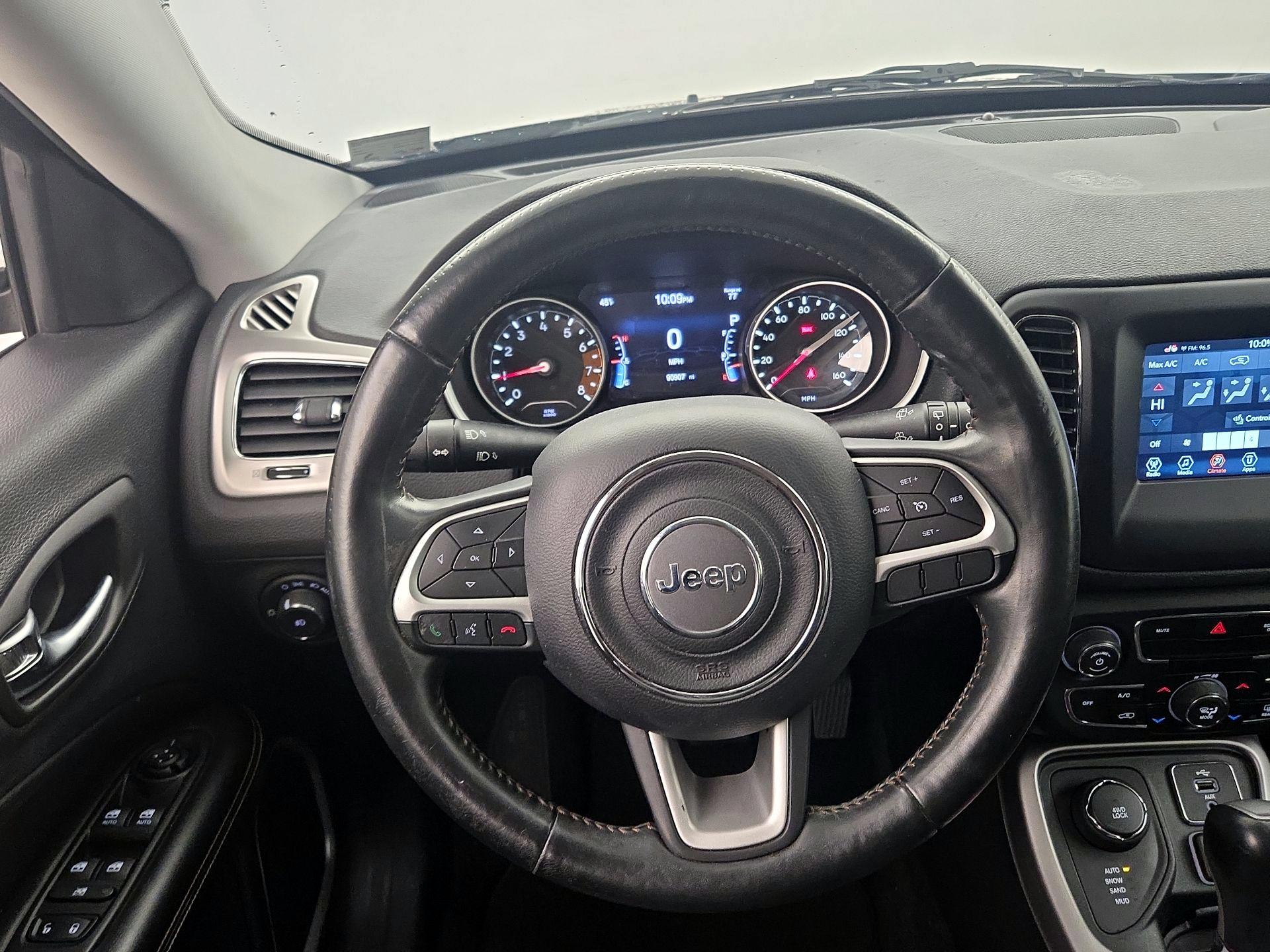 Thumbnail: 2018 Jeep Compass - 10