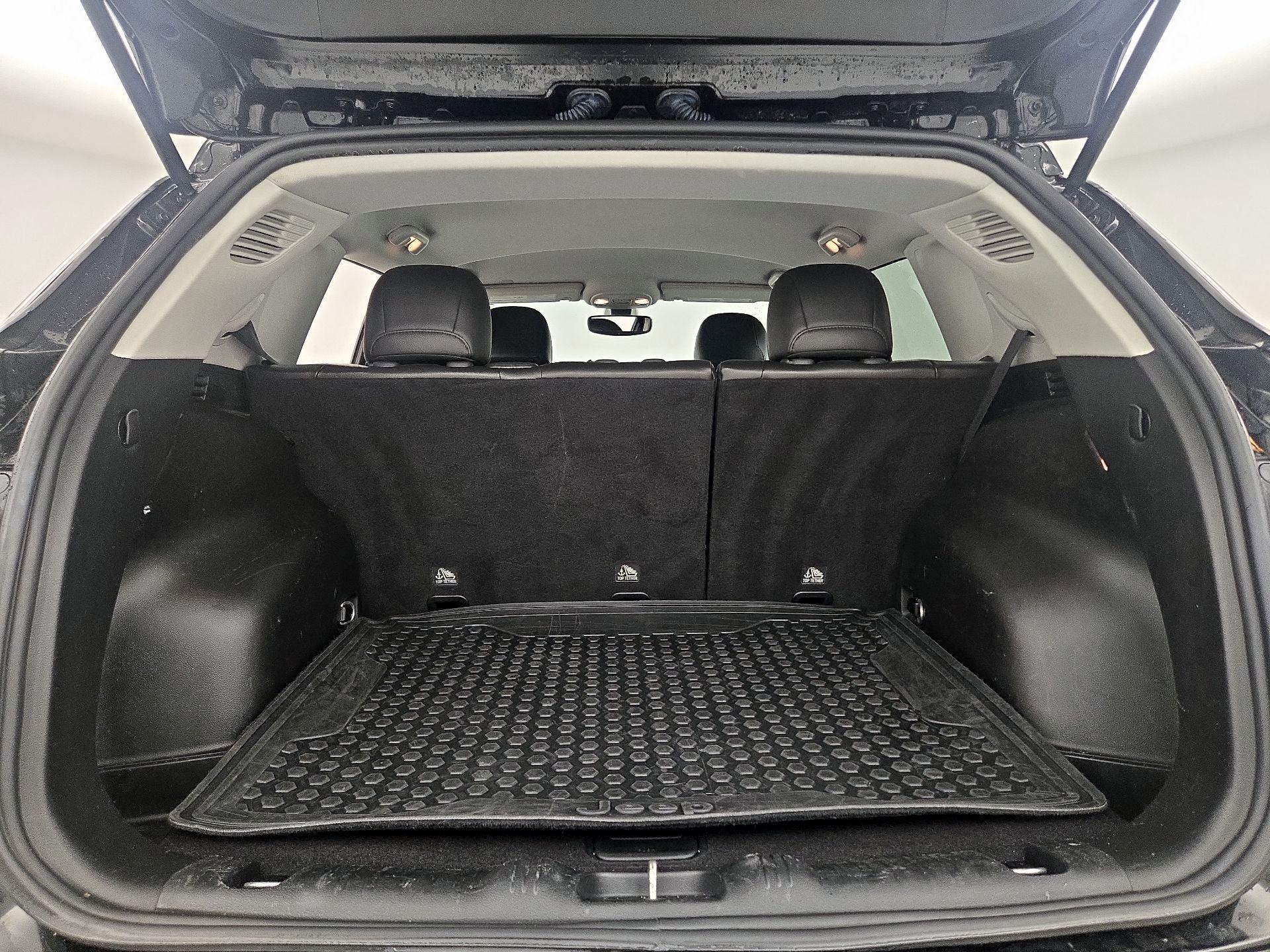 Thumbnail: 2018 Jeep Compass - 20