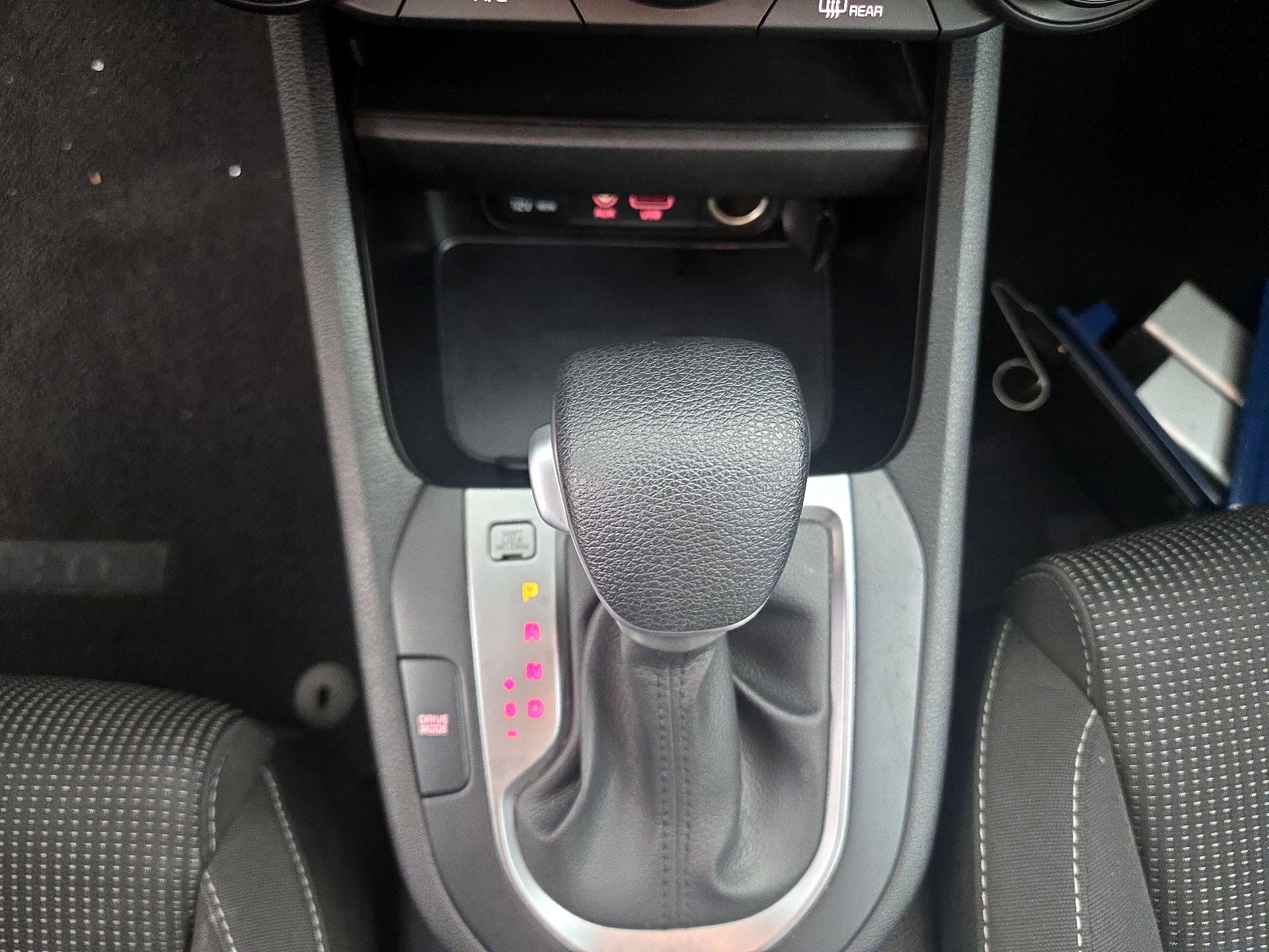 Thumbnail: 2020 Kia Forte - 17