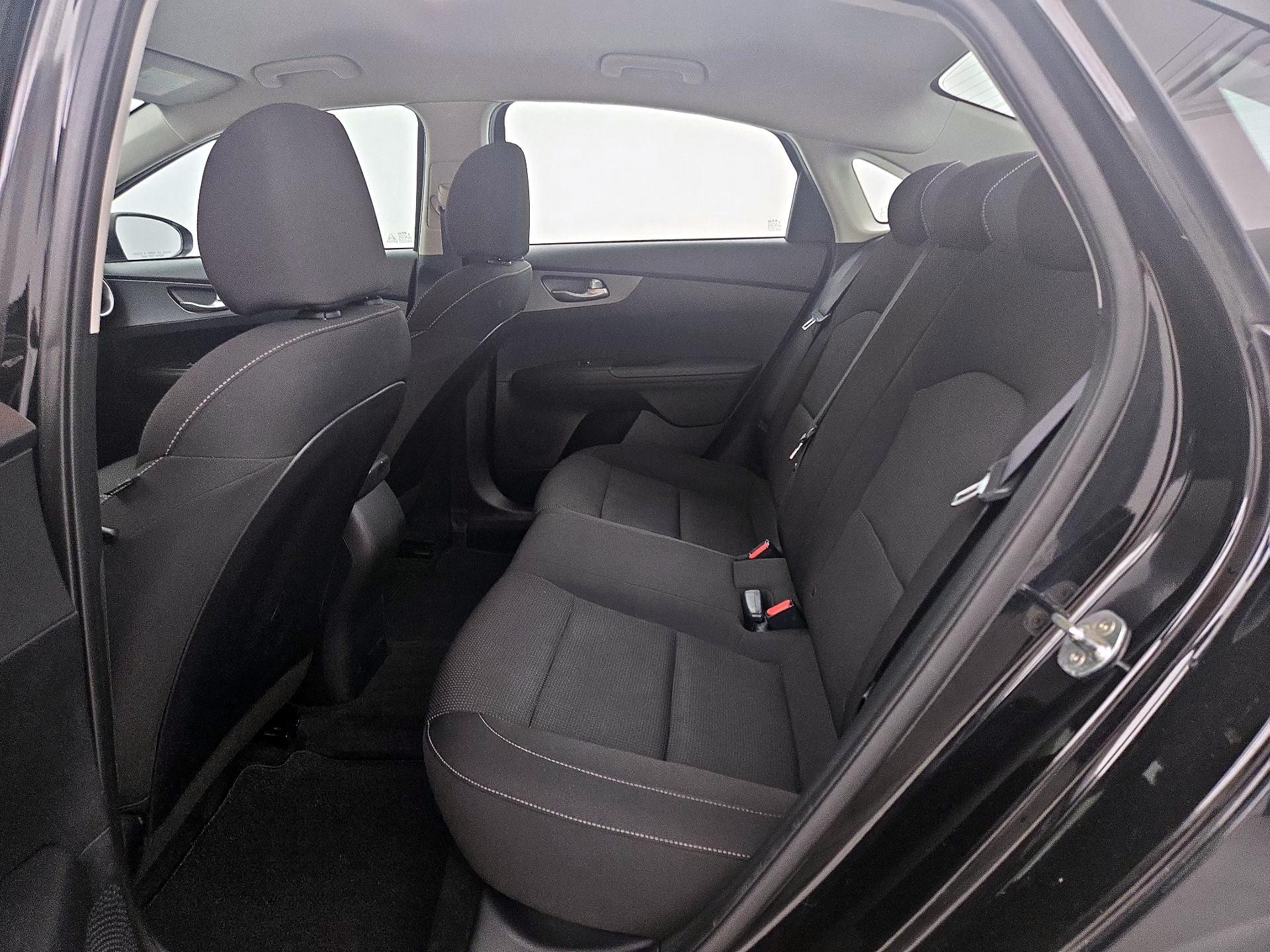 Thumbnail: 2020 Kia Forte - 19