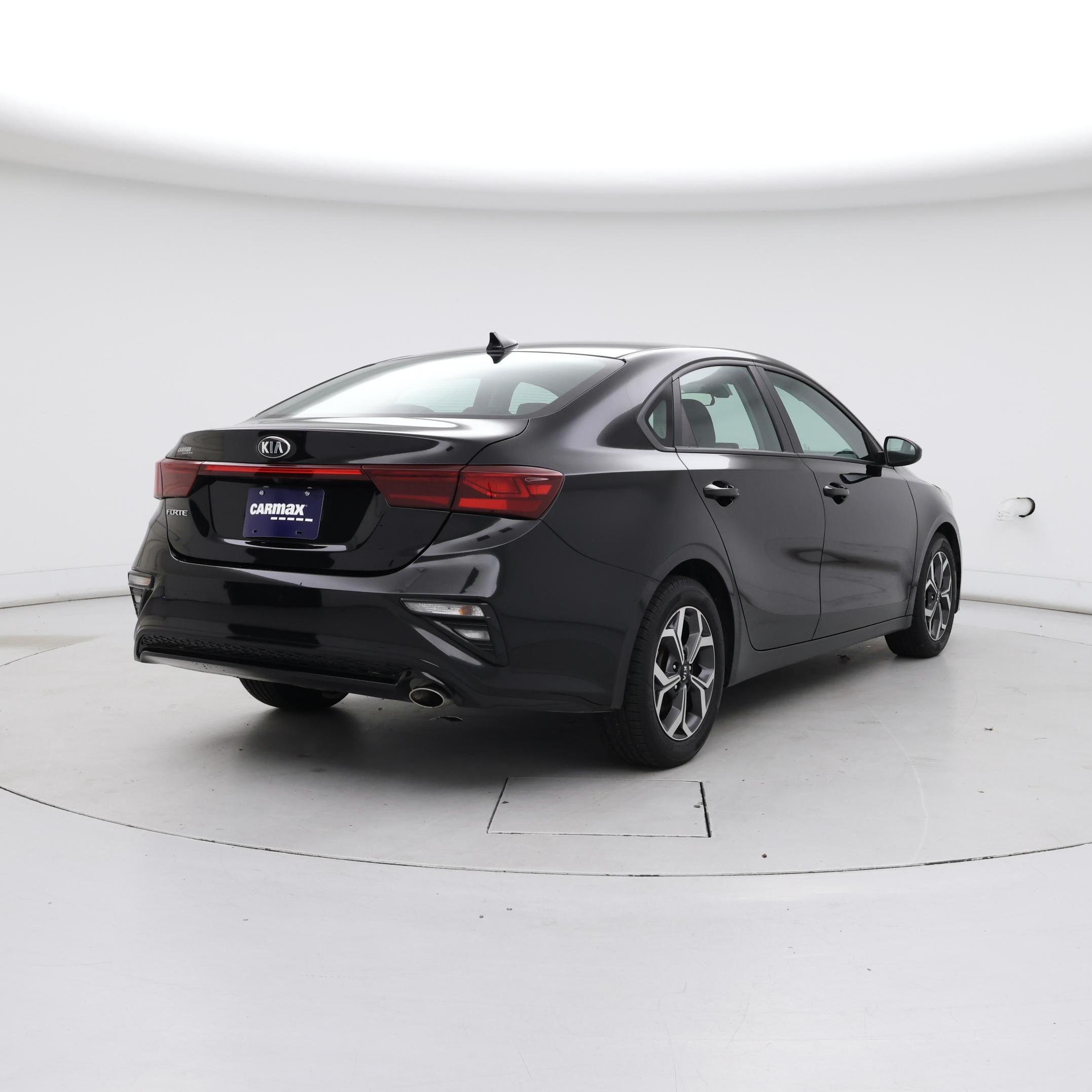 Thumbnail: 2020 Kia Forte - 8