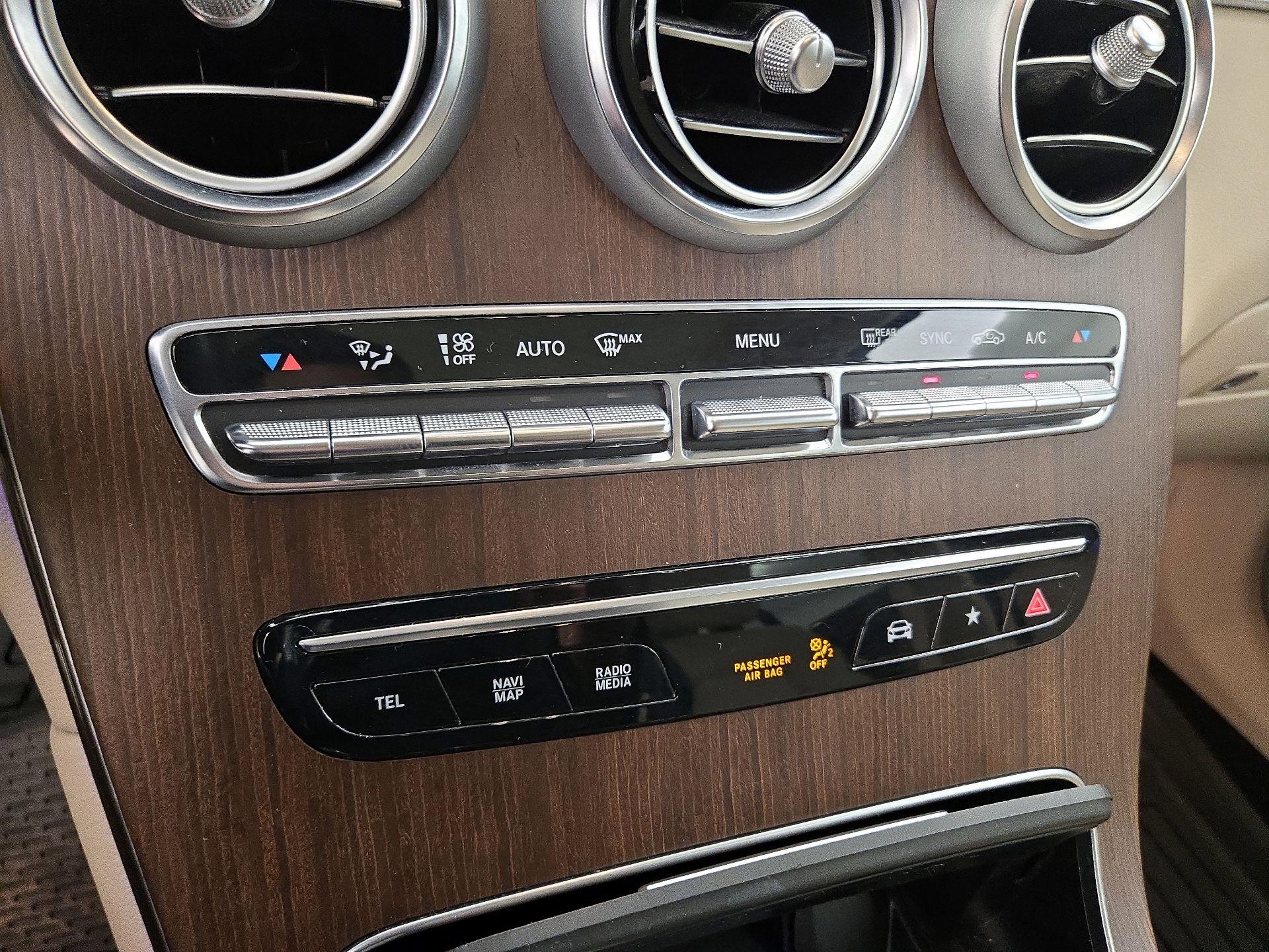 Thumbnail: 2022 Mercedes-Benz GLC - 16