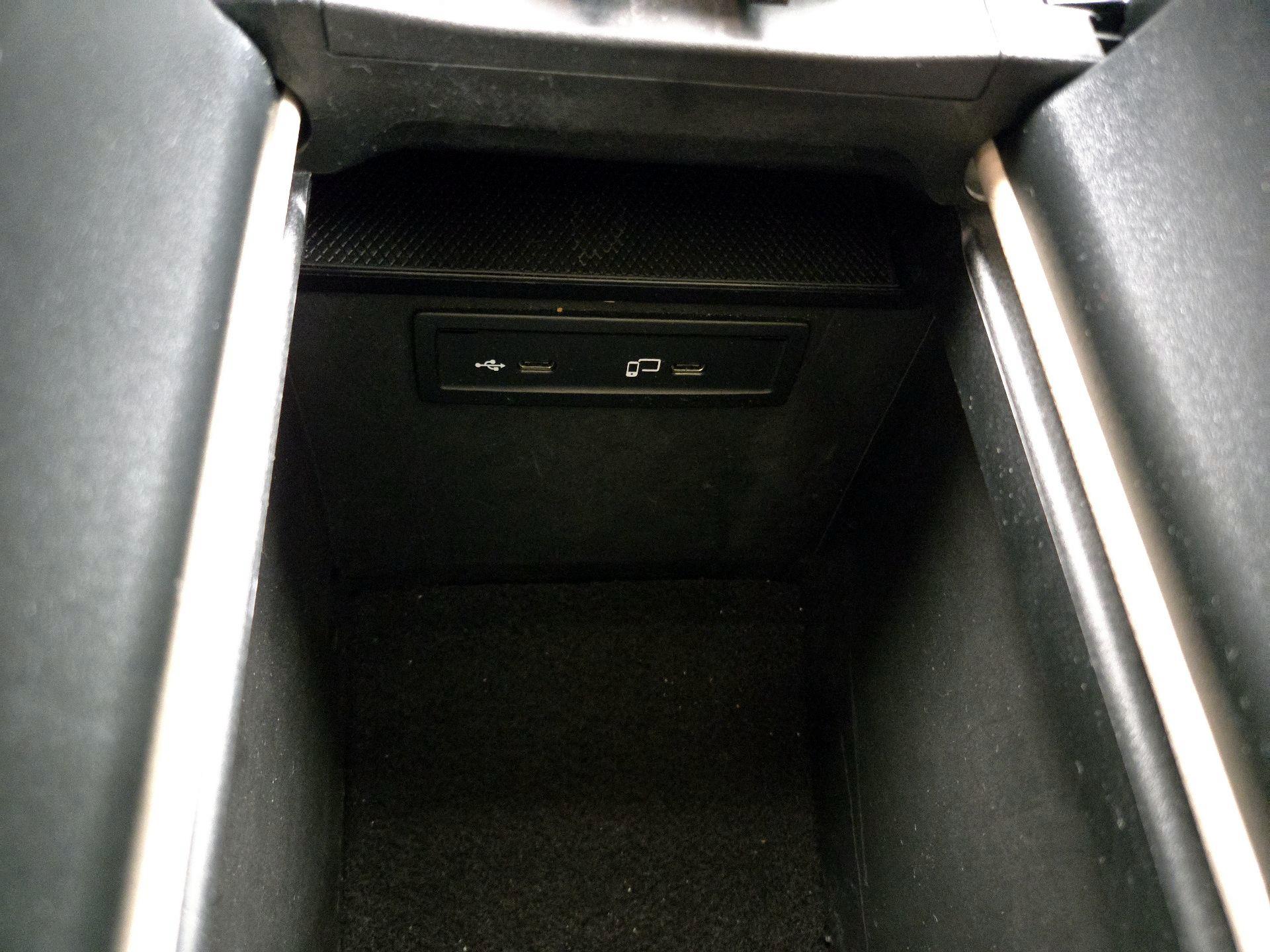 Thumbnail: 2022 Mercedes-Benz GLC - 18