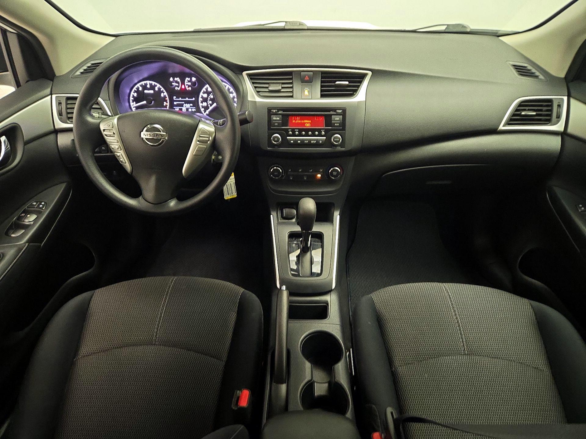 Thumbnail: 2017 Nissan Sentra - 9