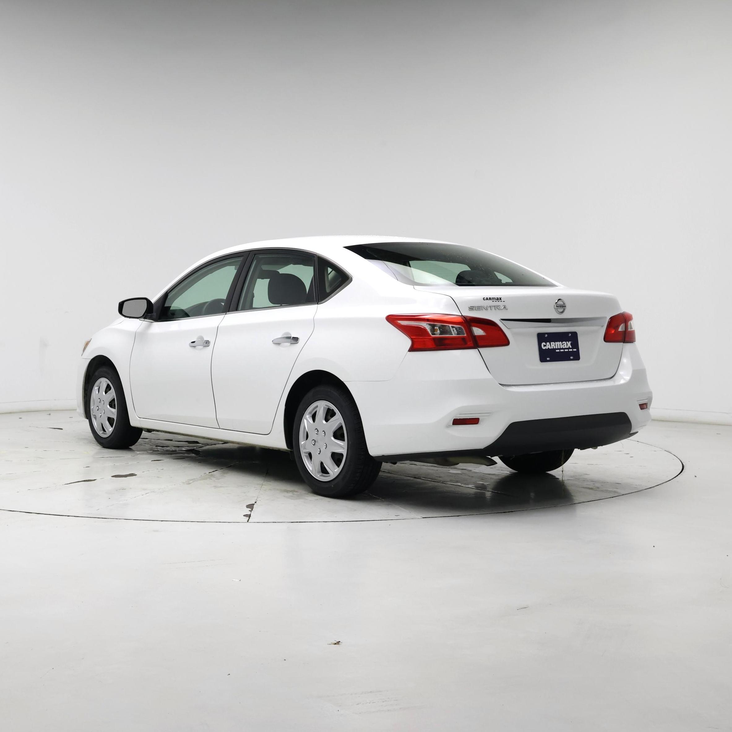 Thumbnail: 2017 Nissan Sentra - 2