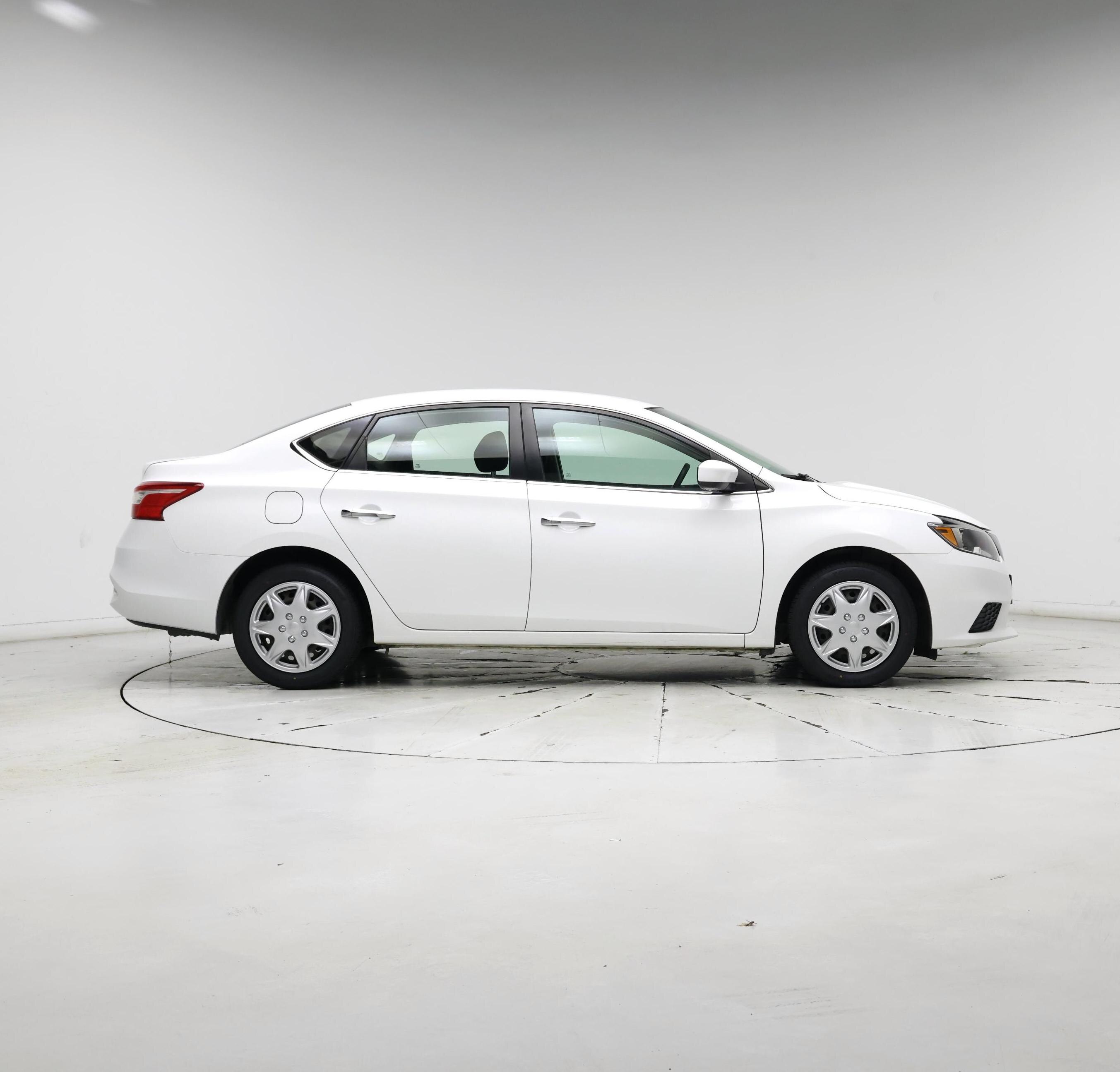 Thumbnail: 2017 Nissan Sentra - 7