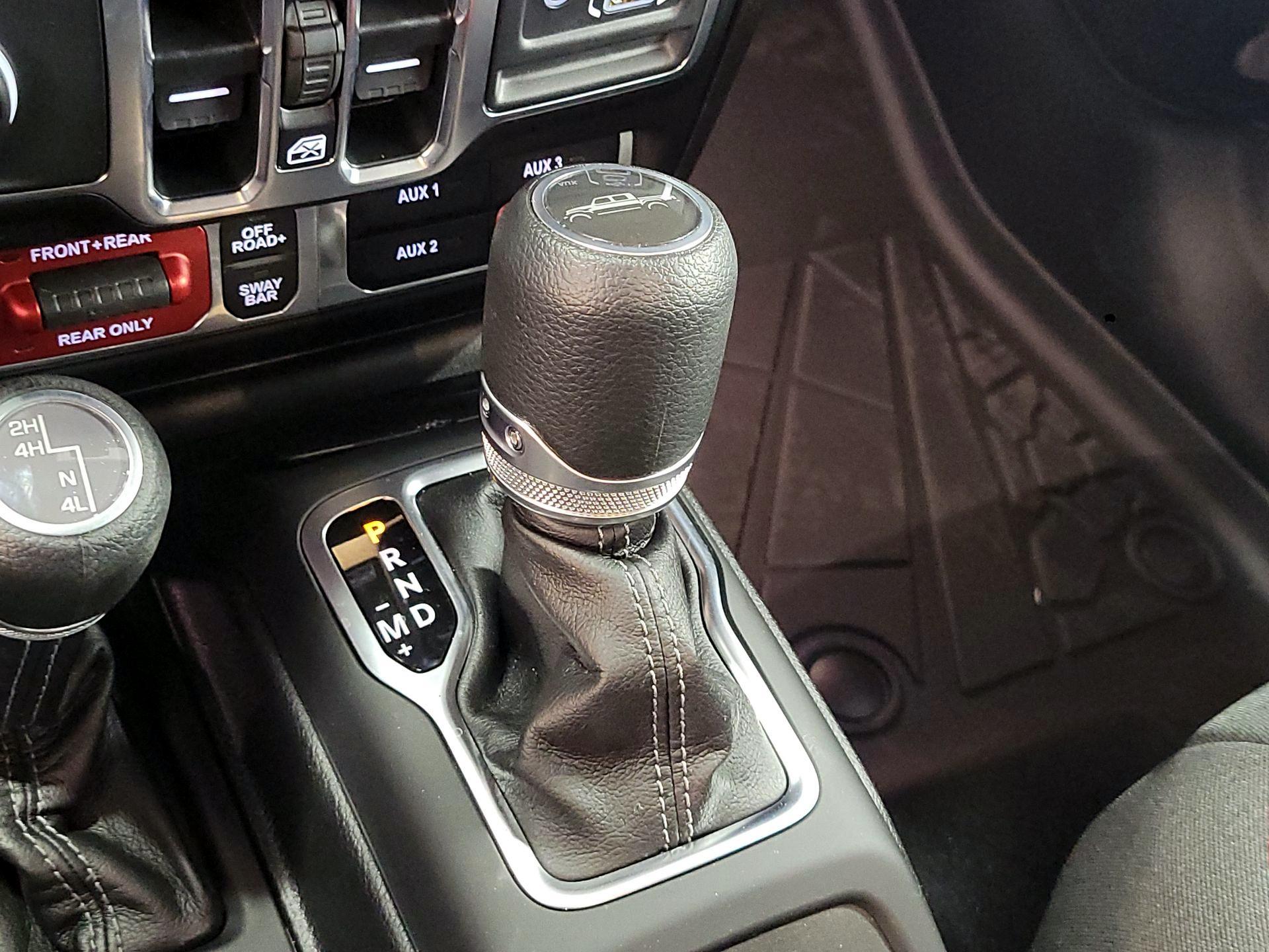 Thumbnail: 2025 Jeep Gladiator - 18