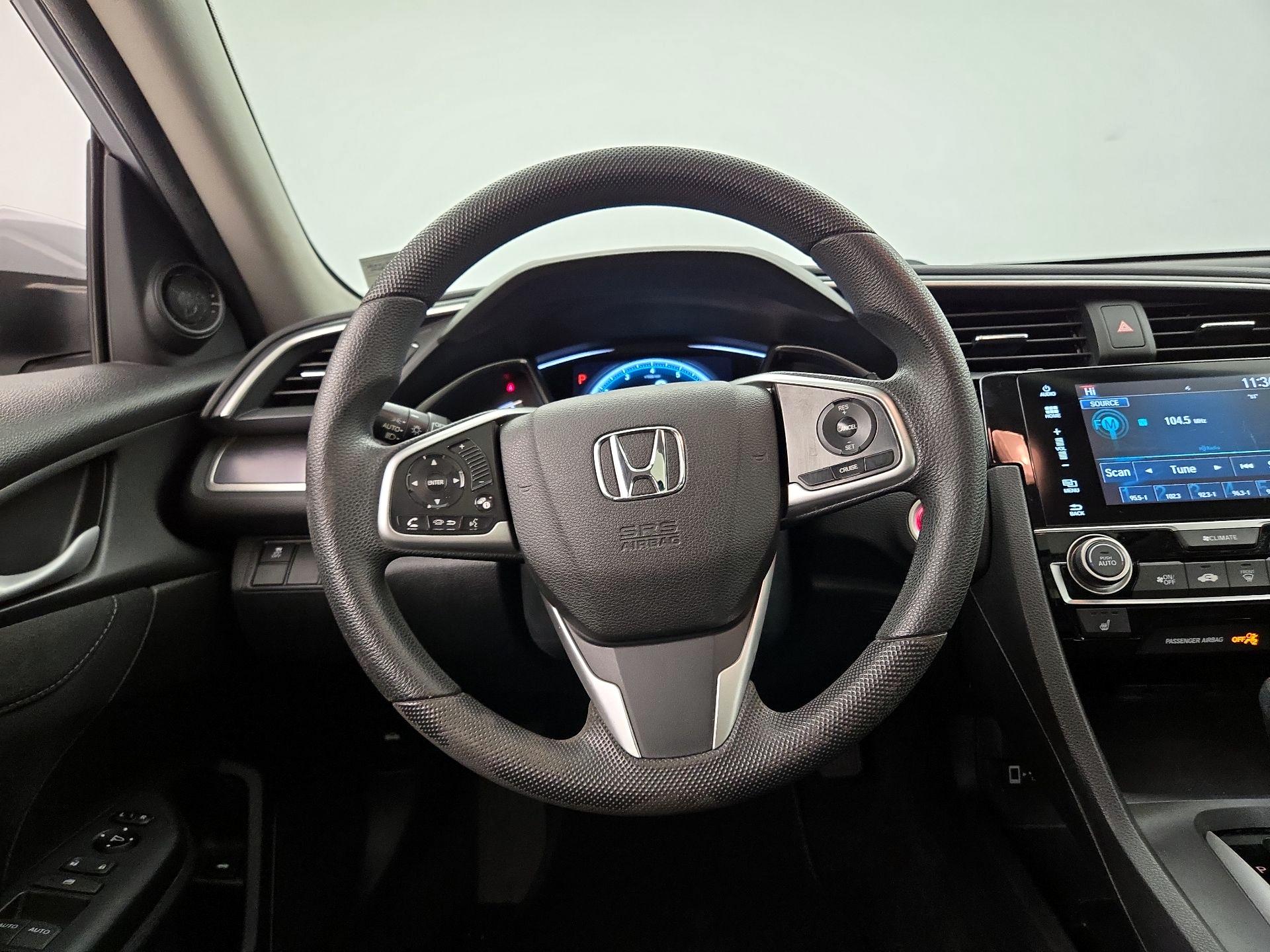Thumbnail: 2016 Honda Civic - 10