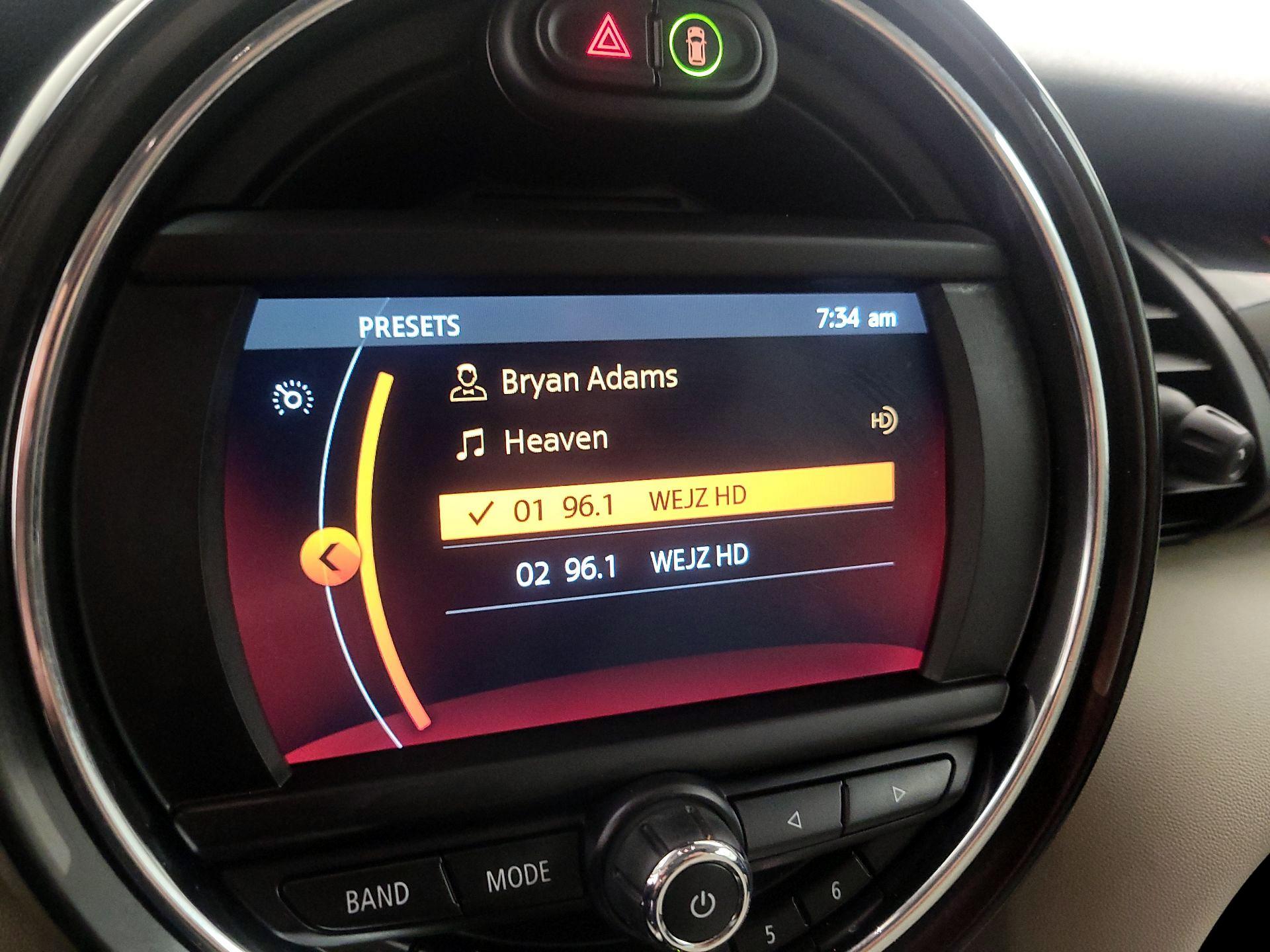 Thumbnail: 2019 MINI Cooper Hardtop - 15