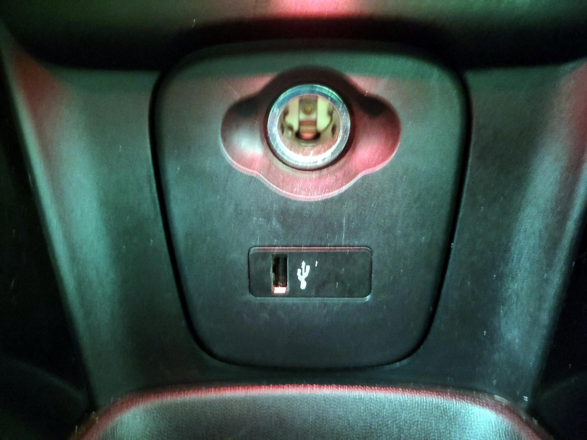 Thumbnail: 2019 MINI Cooper Hardtop - 18