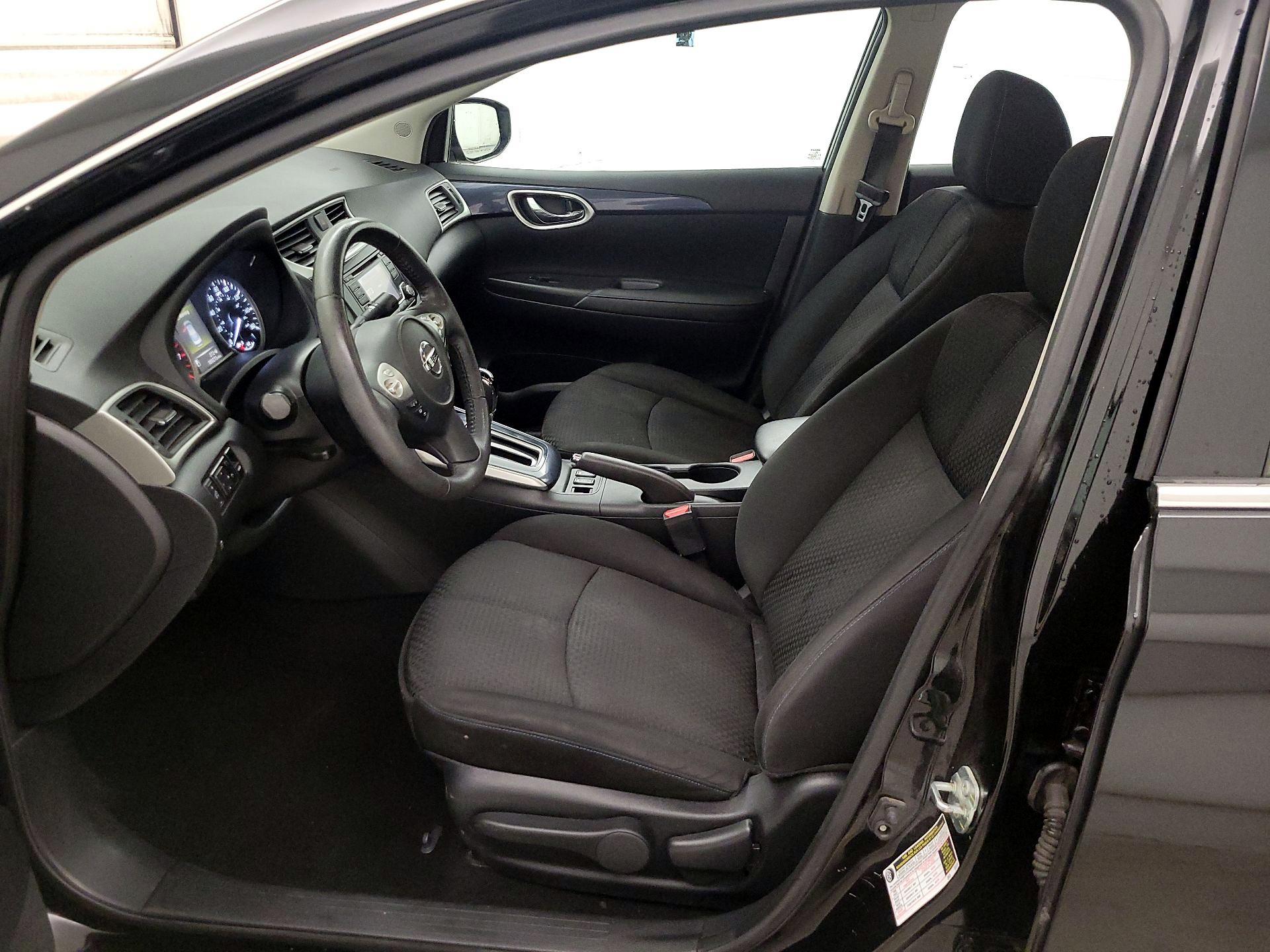 Thumbnail: 2018 Nissan Sentra - 11