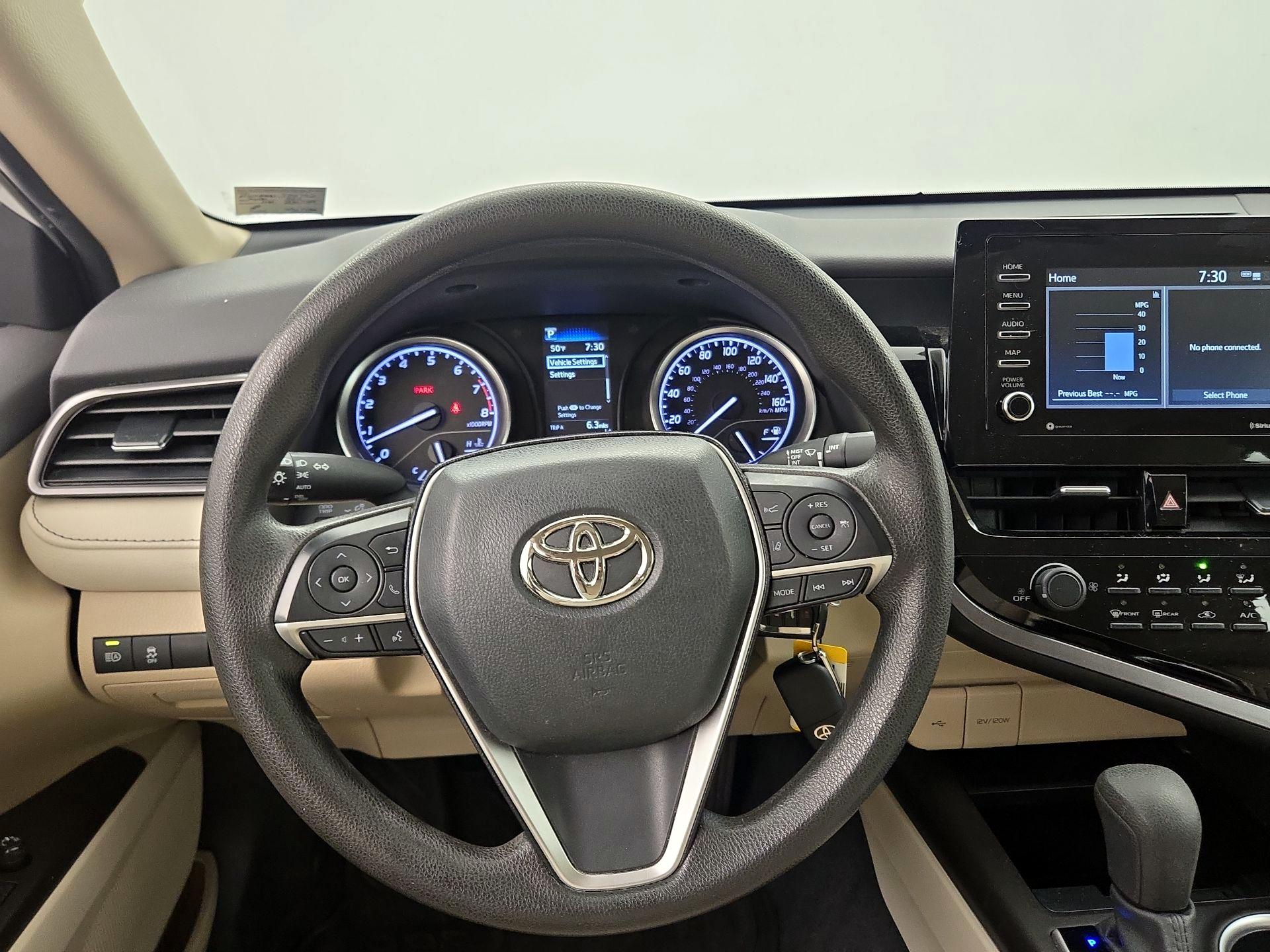 Thumbnail: 2021 Toyota Camry - 10