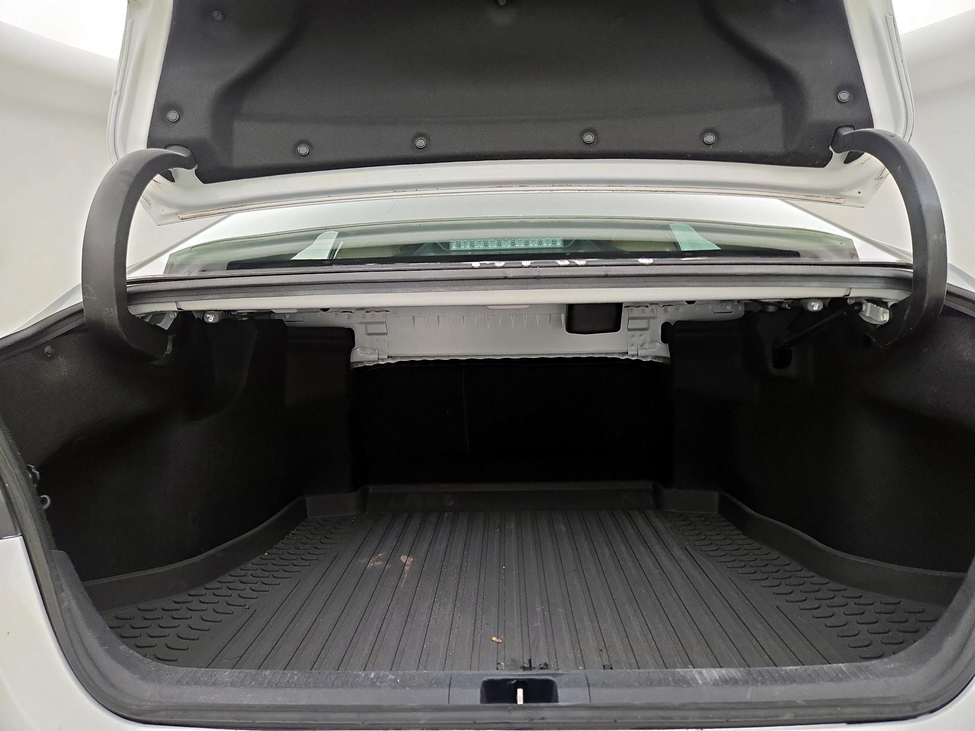 Thumbnail: 2021 Toyota Camry - 20