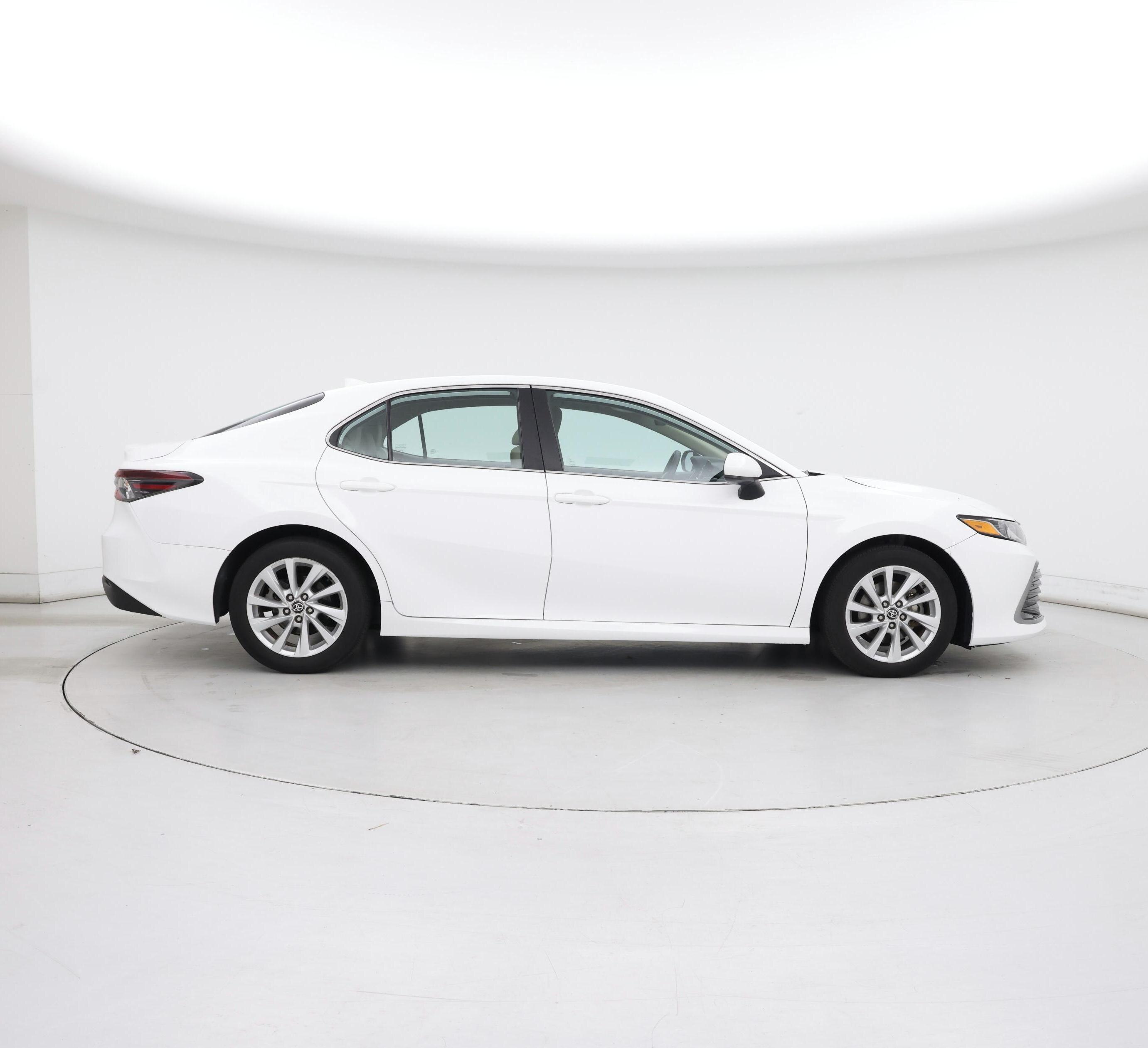 Thumbnail: 2021 Toyota Camry - 7