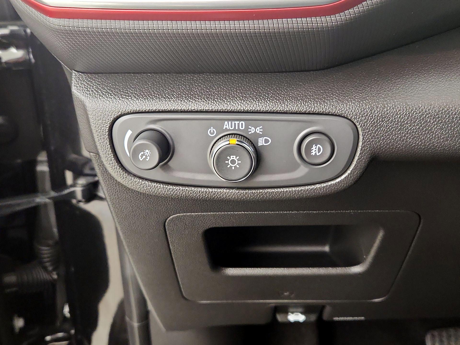 Thumbnail: 2023 Chevrolet TrailBlazer - 13