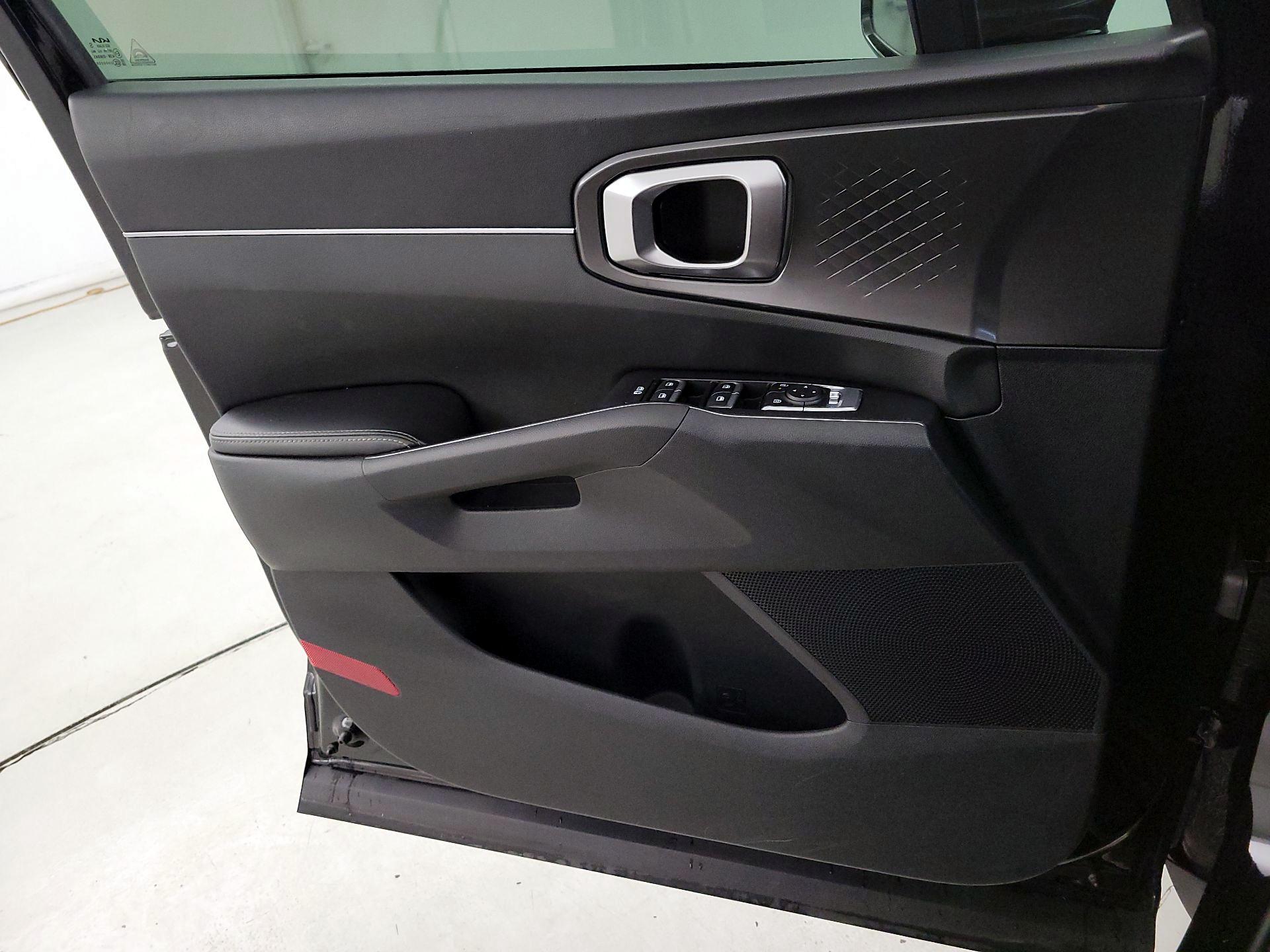 Thumbnail: 2024 Kia Sorento - 12