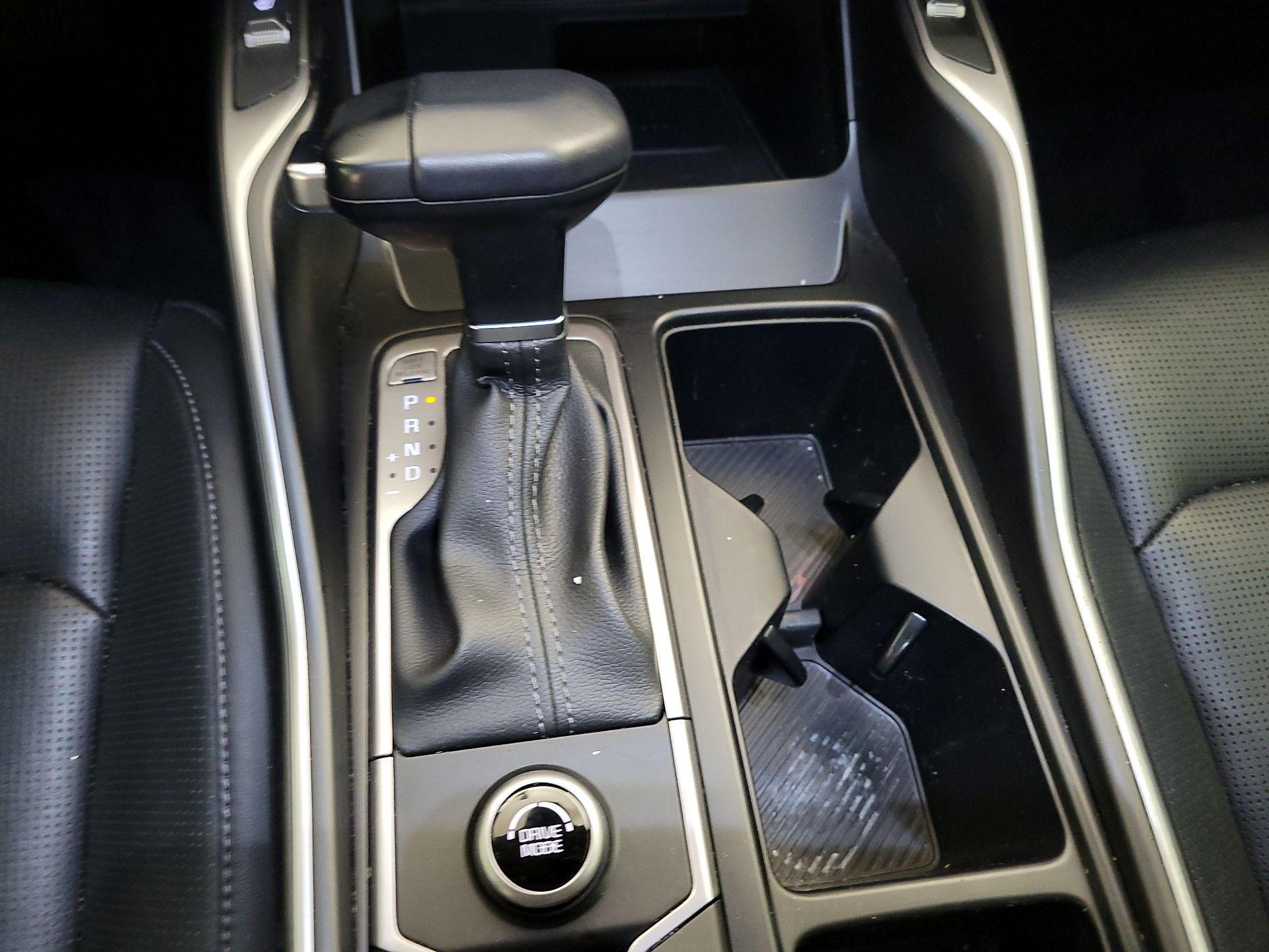 Thumbnail: 2024 Kia Sorento - 18