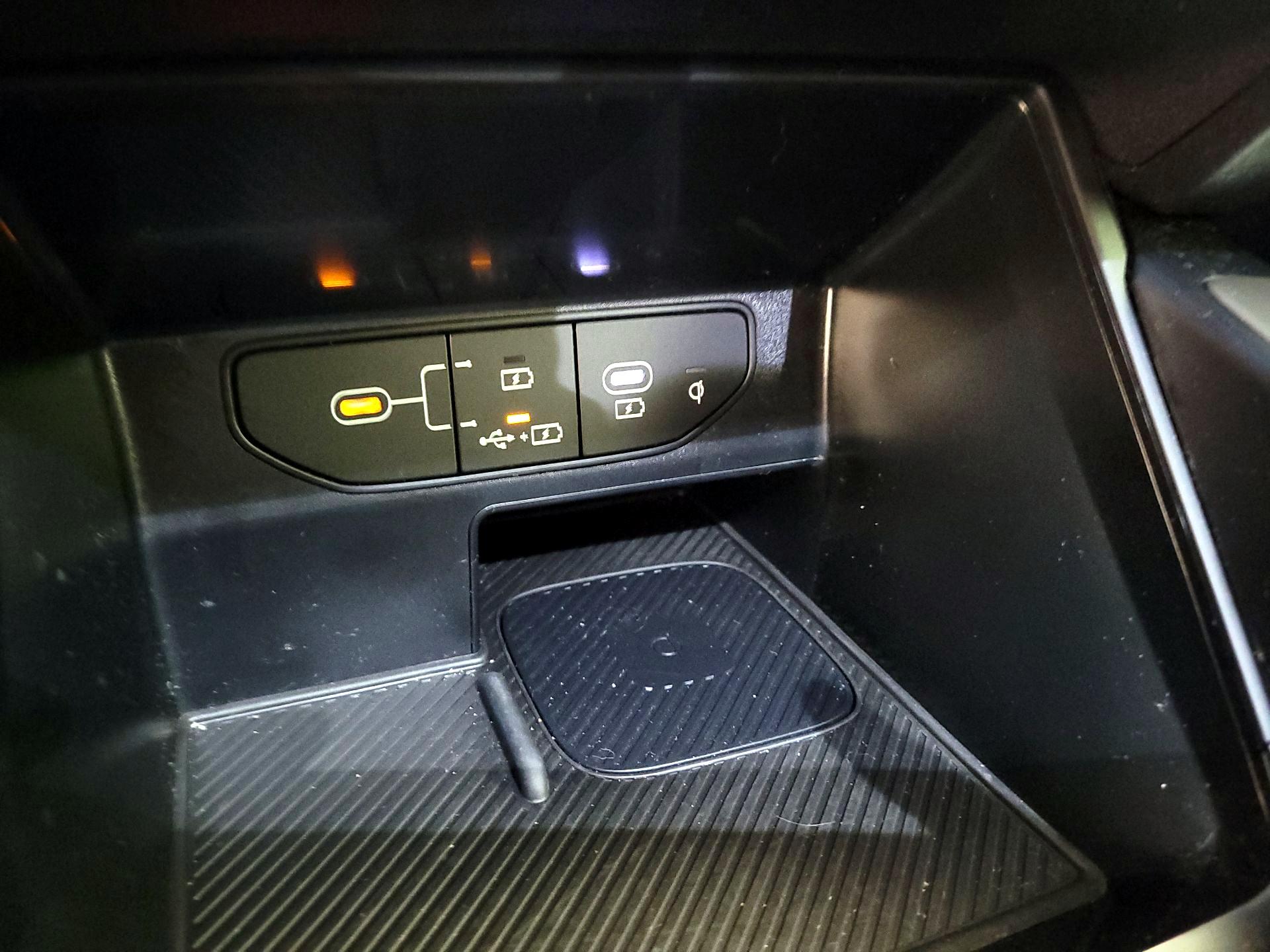 Thumbnail: 2024 Kia Sorento - 19