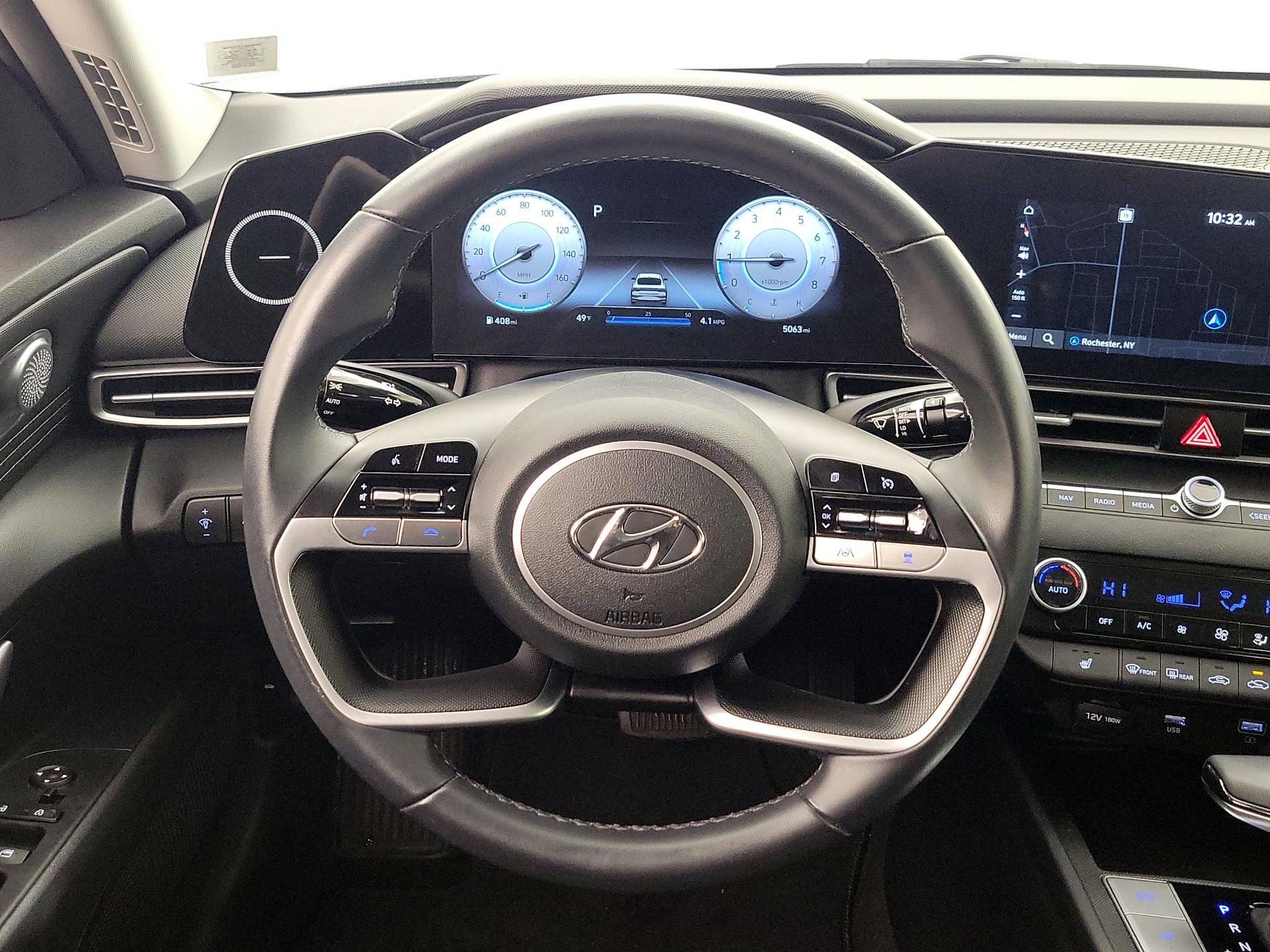 Thumbnail: 2023 Hyundai Elantra - 10