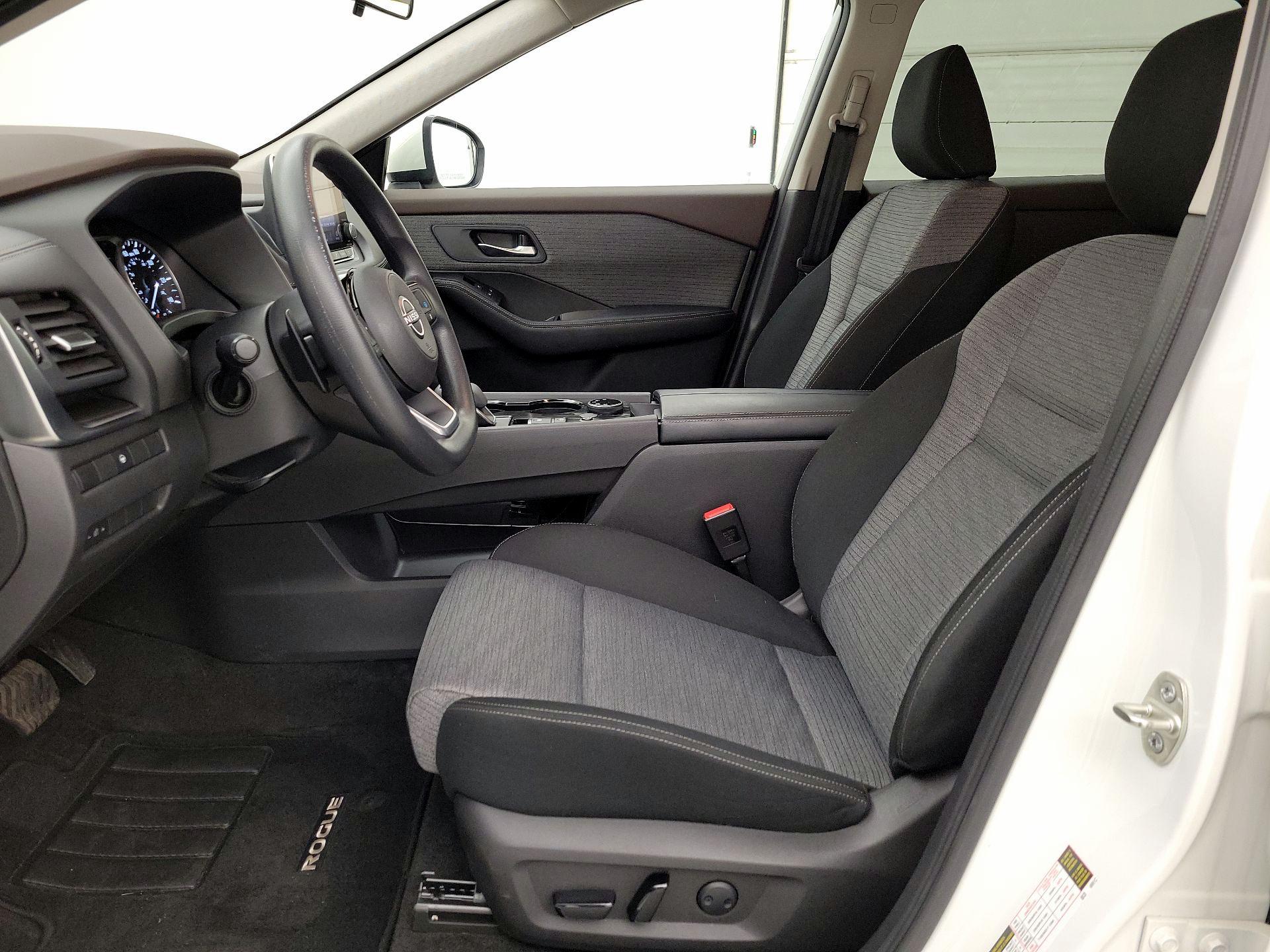 Thumbnail: 2023 Nissan Rogue - 11