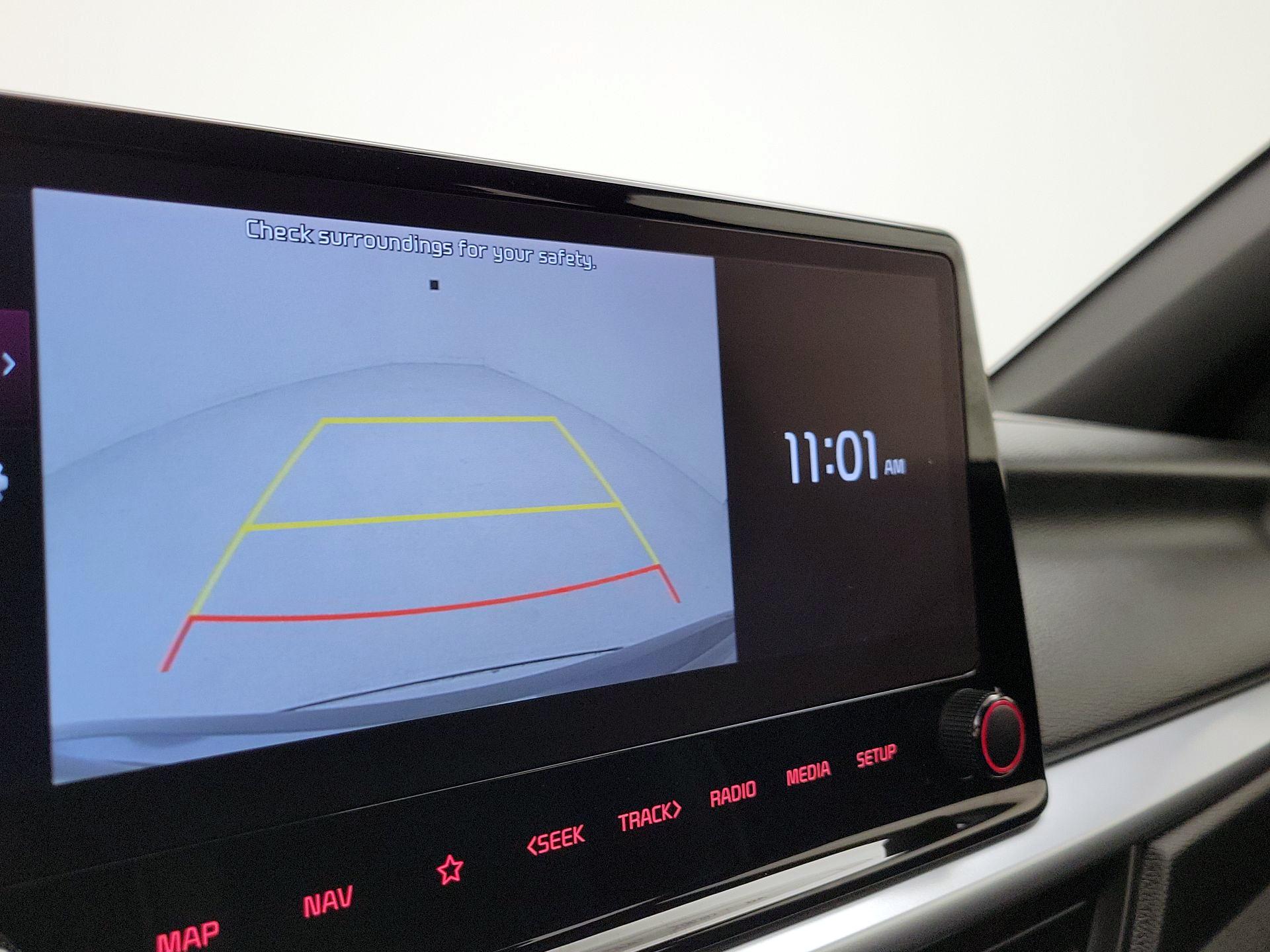 Thumbnail: 2022 Kia Forte - 15