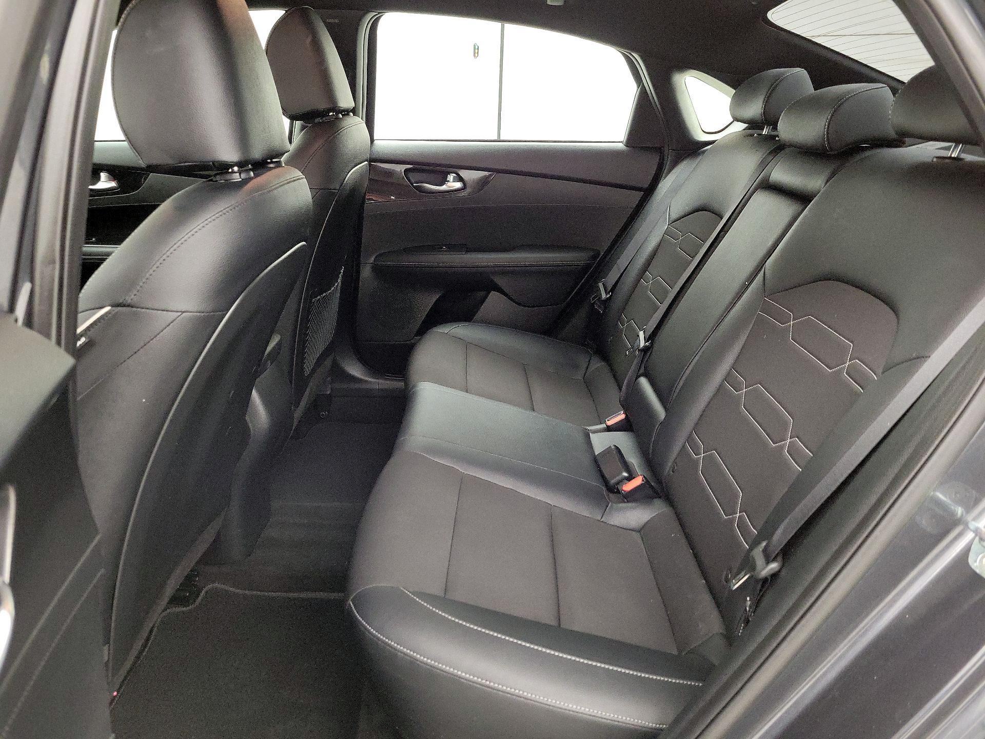 Thumbnail: 2022 Kia Forte - 20