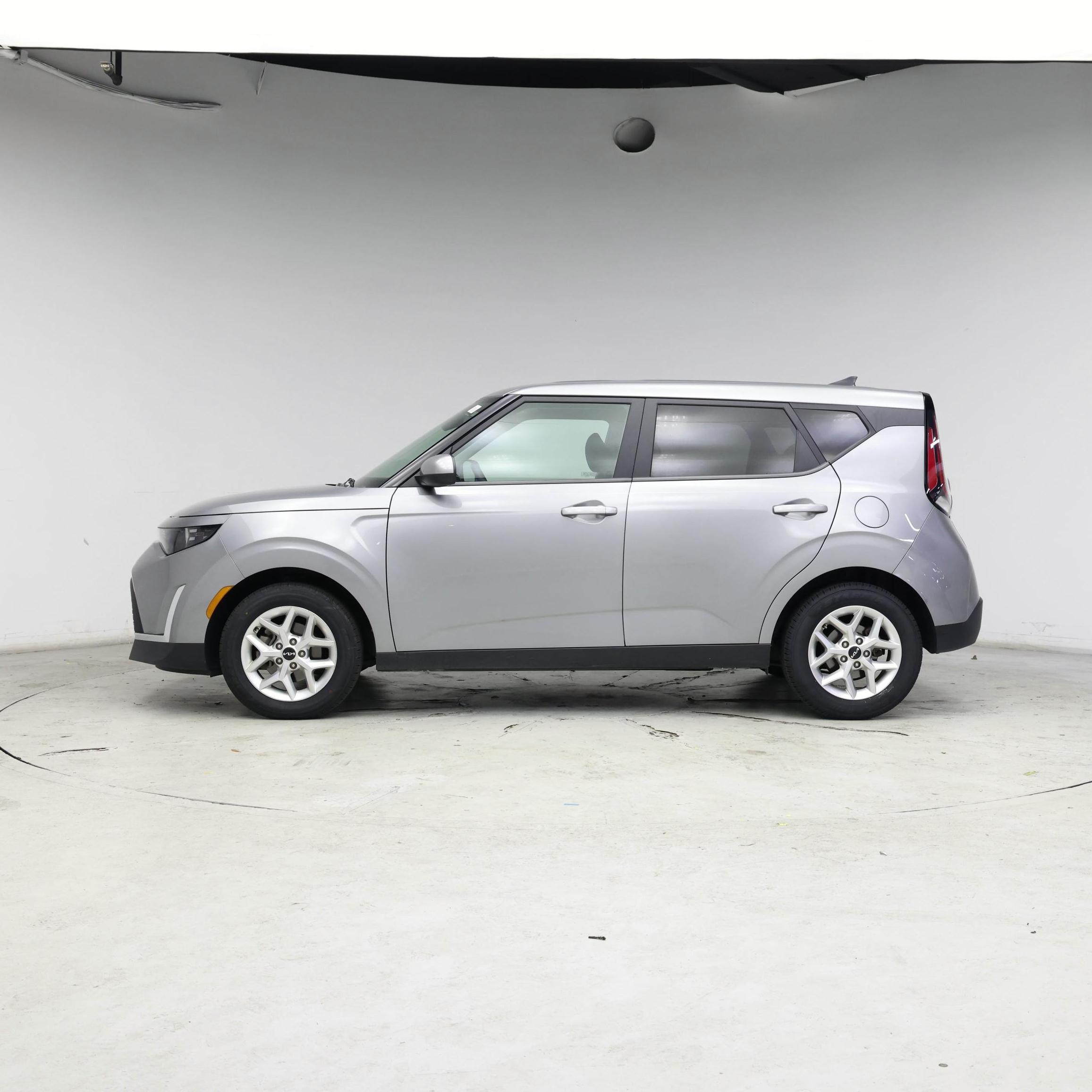 Thumbnail: 2023 Kia Soul - 3