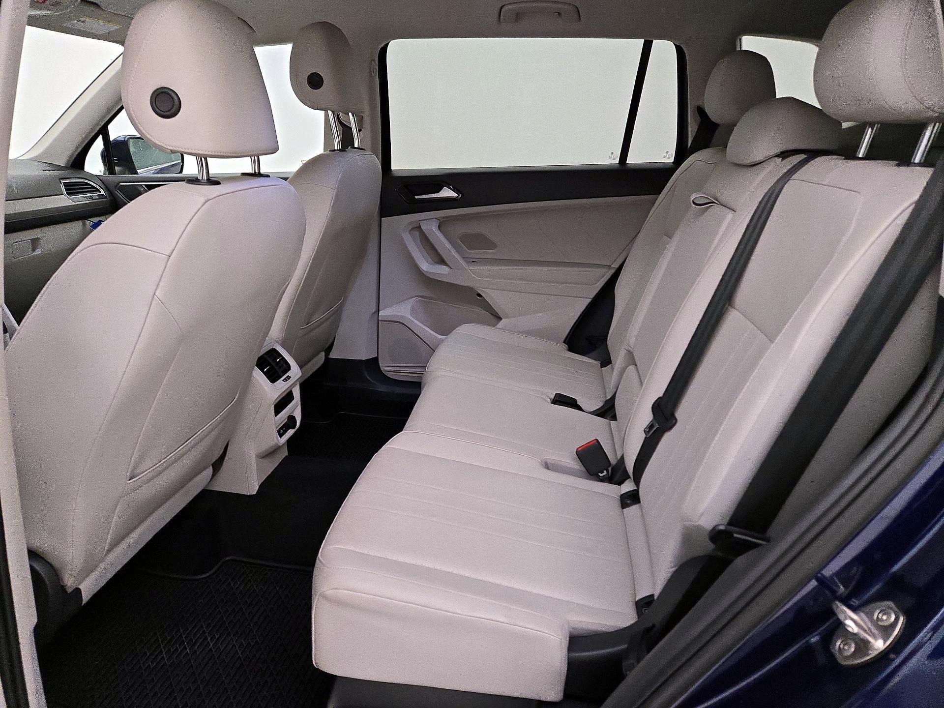 Thumbnail: 2022 Volkswagen Tiguan - 19