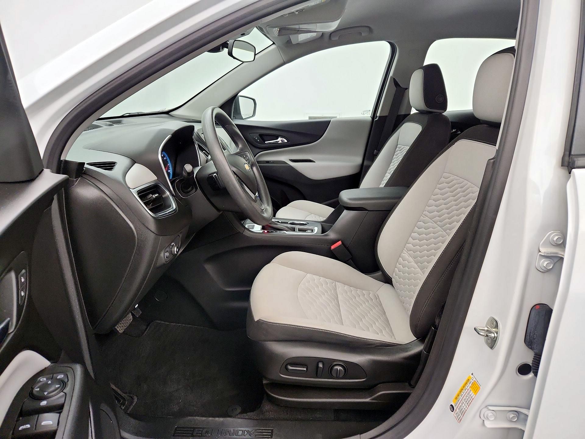 Thumbnail: 2021 Chevrolet Equinox - 11