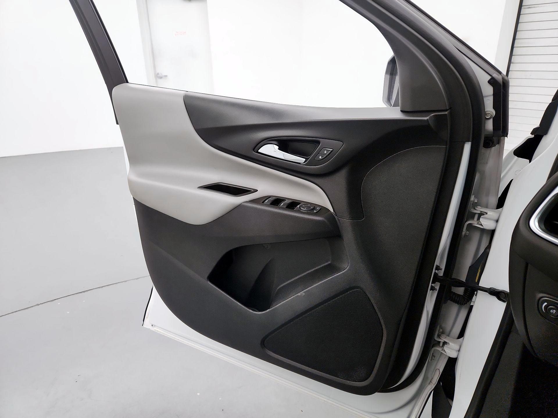 Thumbnail: 2021 Chevrolet Equinox - 12