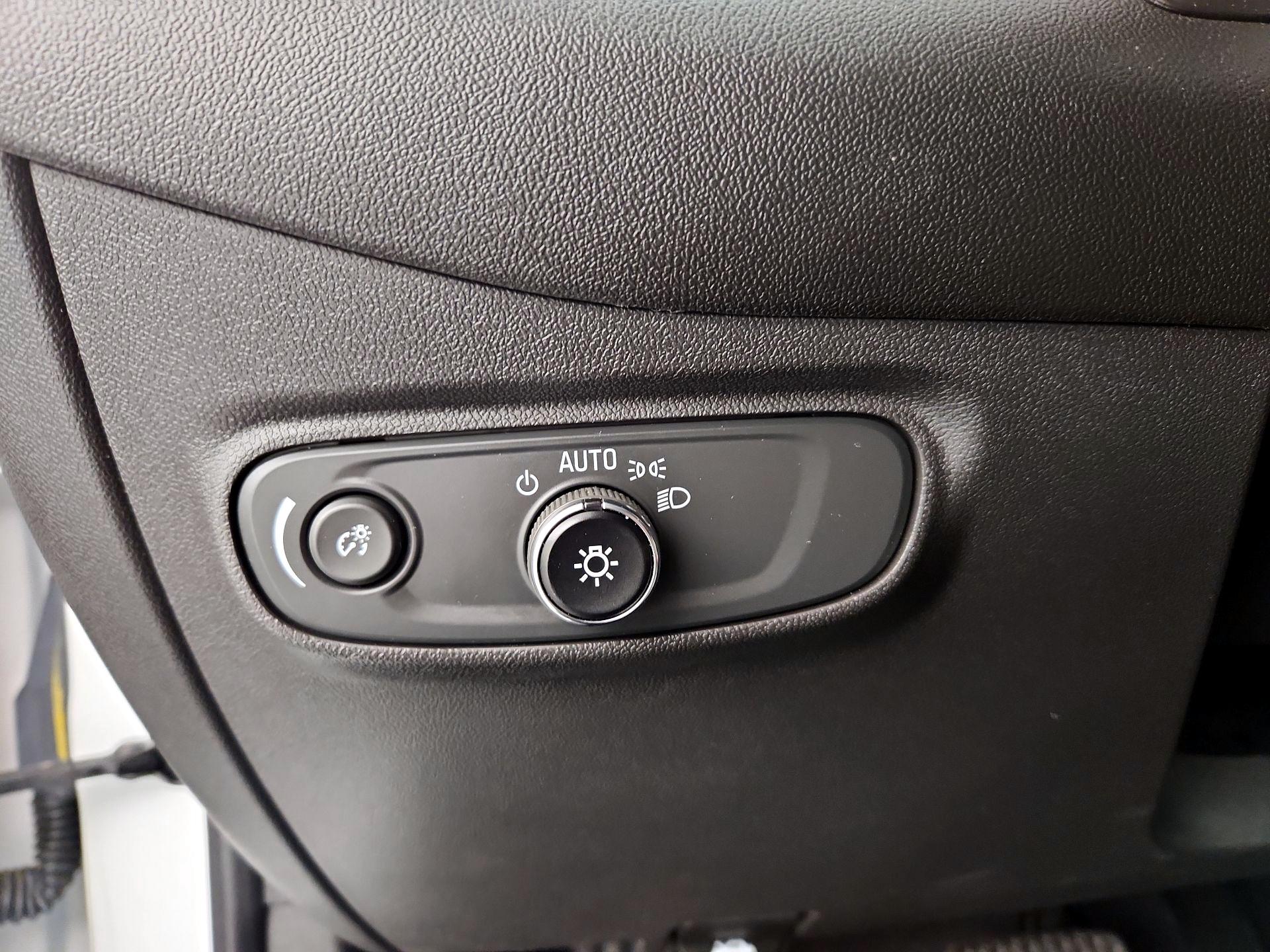 Thumbnail: 2021 Chevrolet Equinox - 13