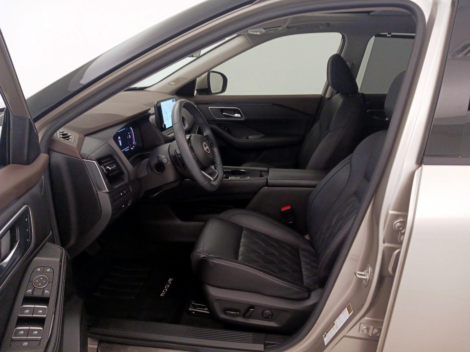 Thumbnail: 2022 Nissan Rogue - 11