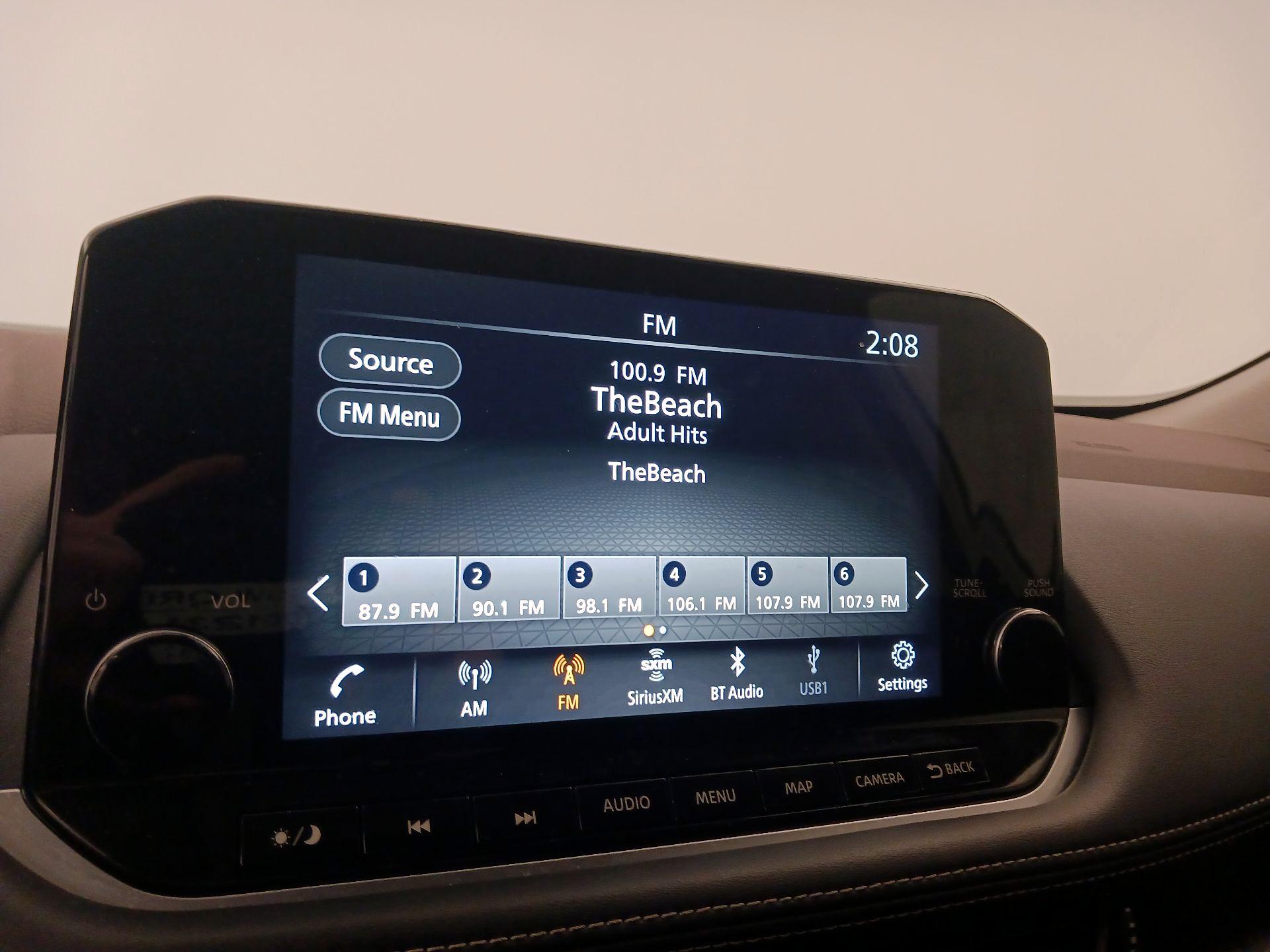 Thumbnail: 2022 Nissan Rogue - 16