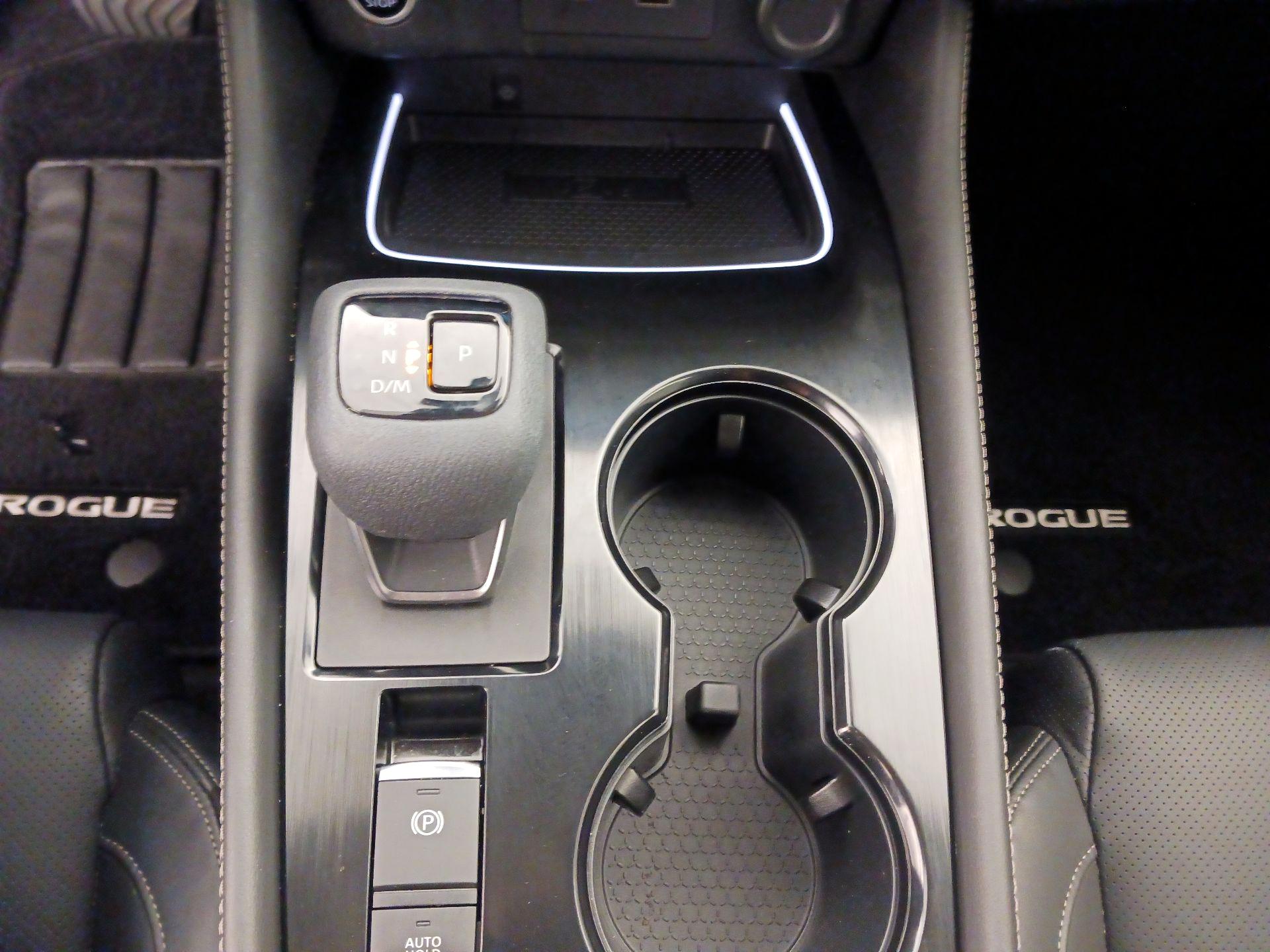 Thumbnail: 2022 Nissan Rogue - 18