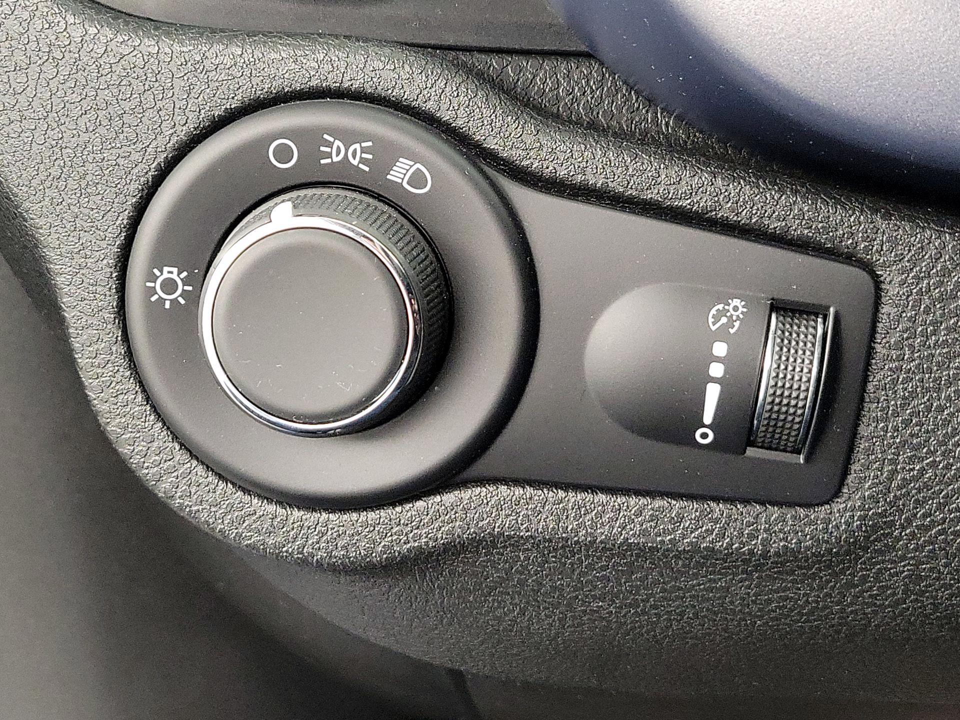 Thumbnail: 2022 Fiat 500X - 13