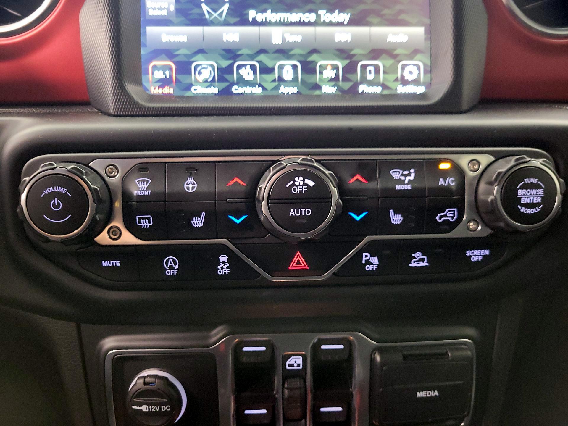 Thumbnail: 2023 Jeep Wrangler - 17